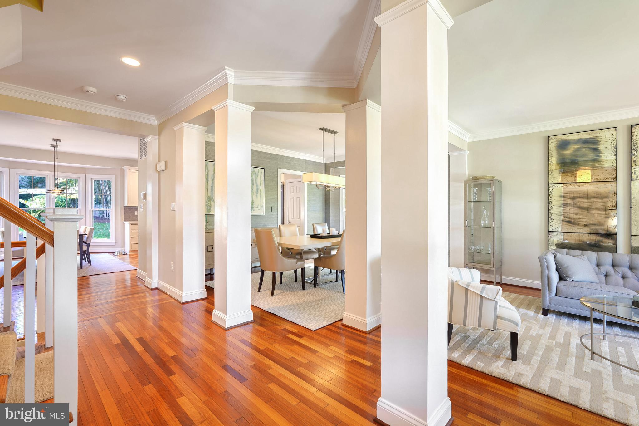 WOODSIDE - Residential