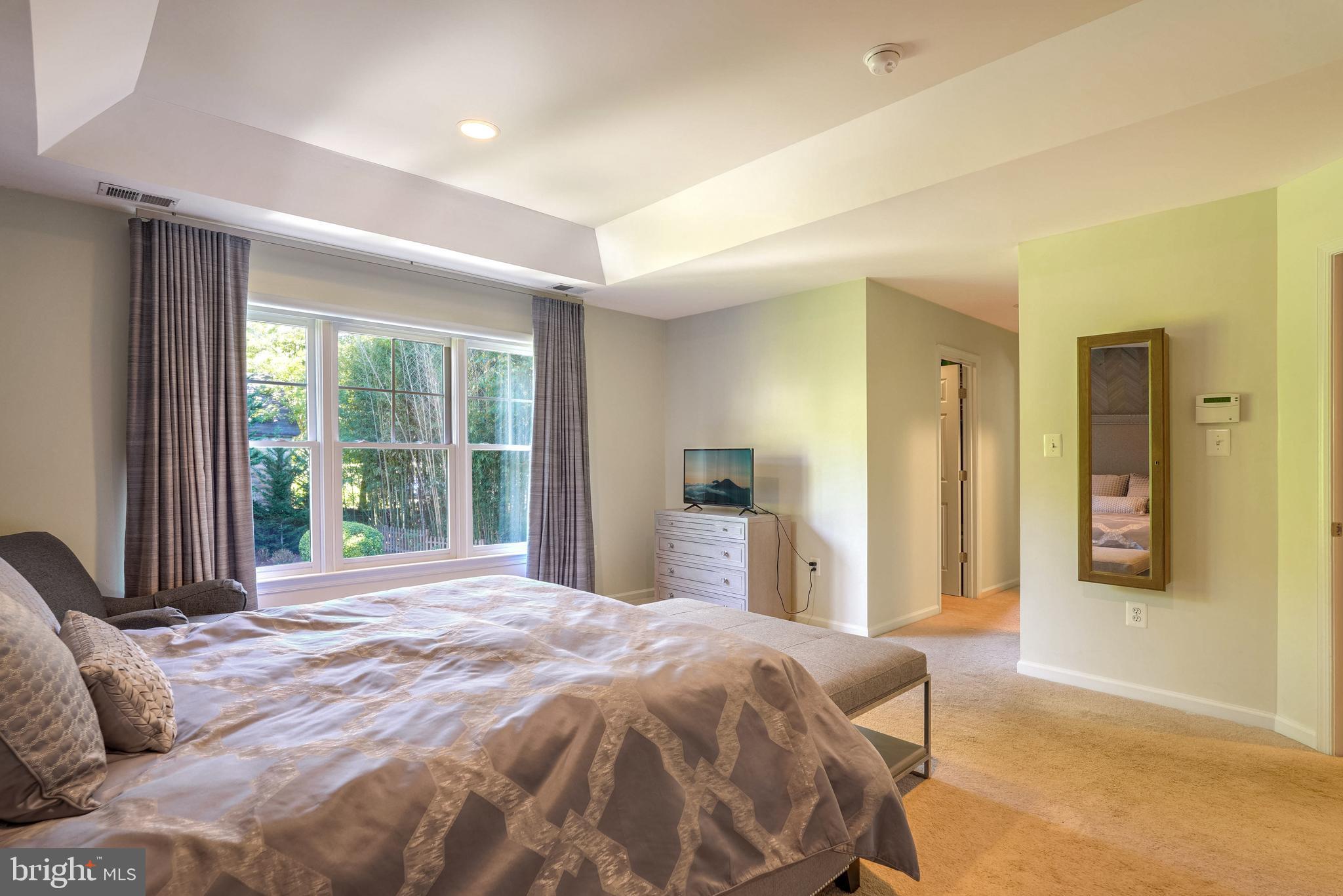 WOODSIDE - Residential