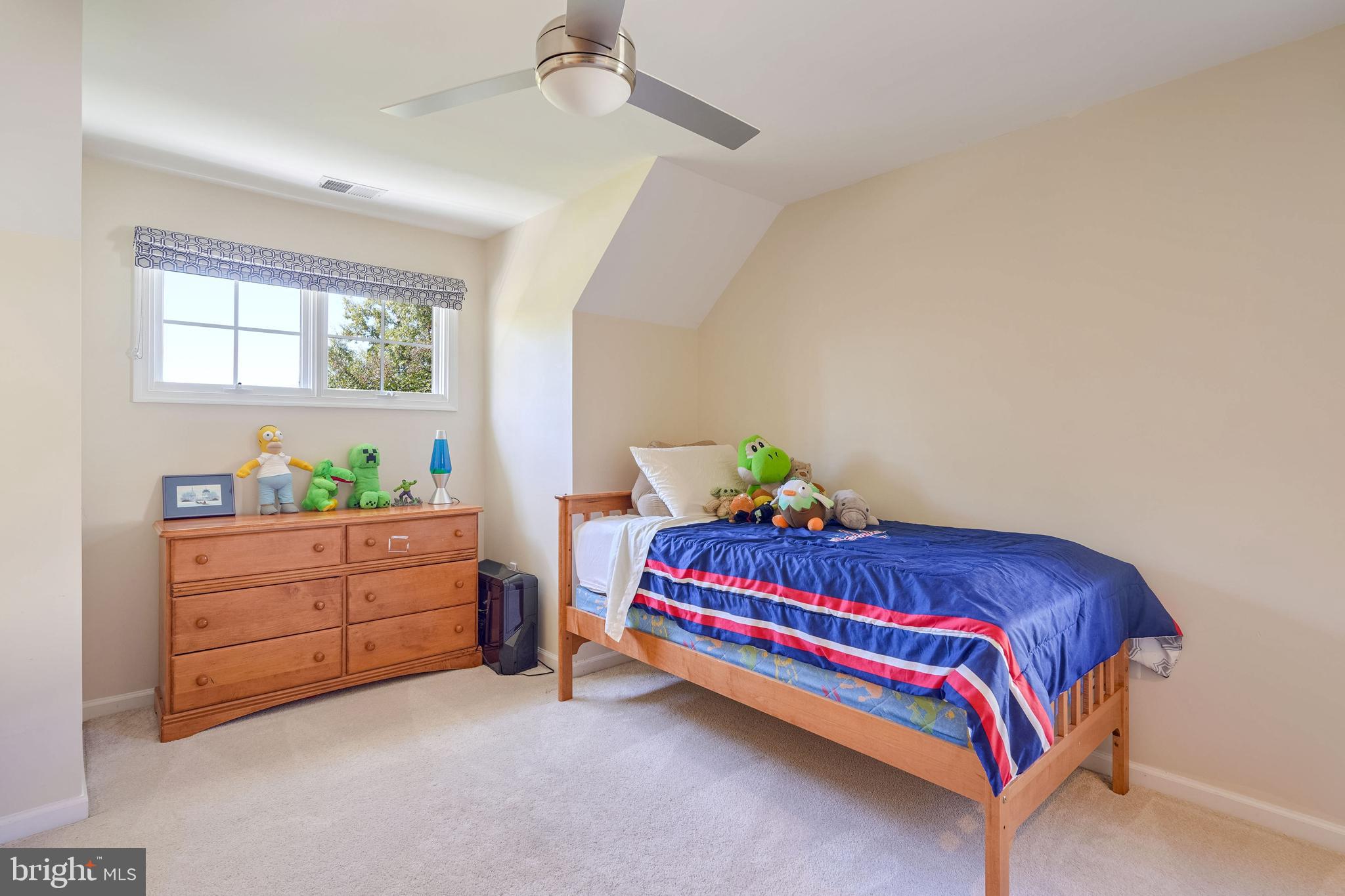 WOODSIDE - Residential