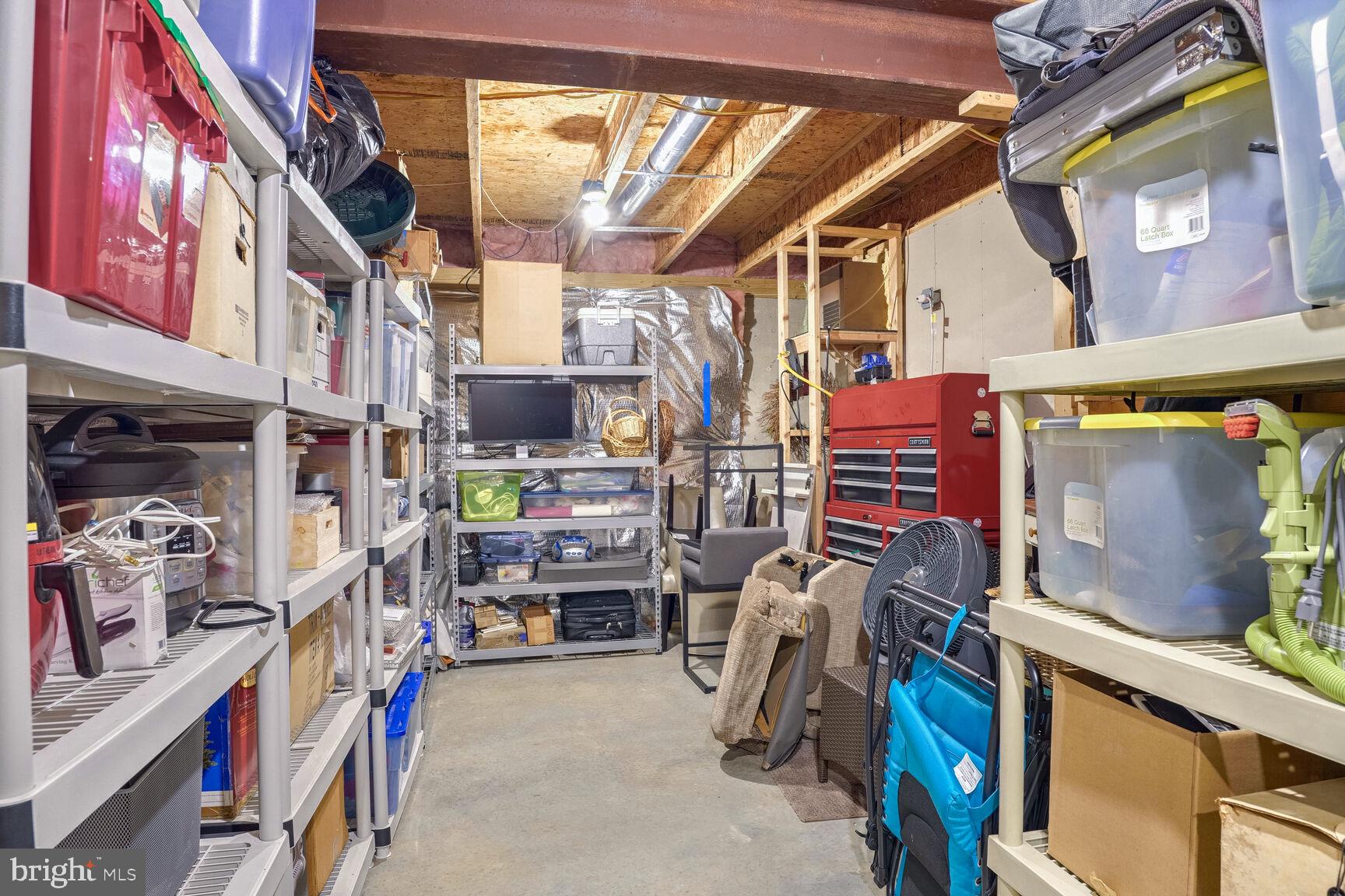 WOODSIDE - Residential