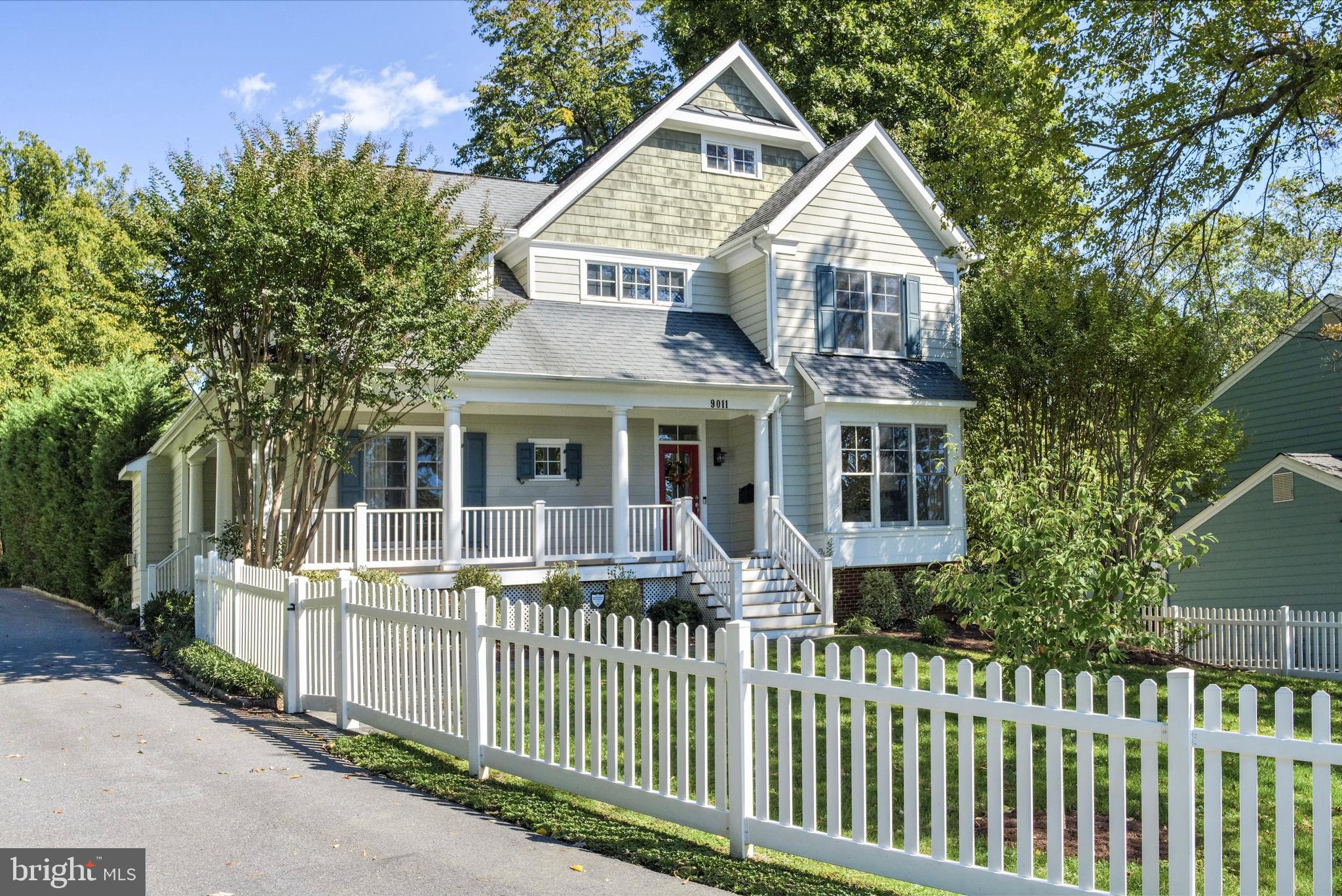 WOODSIDE - Residential