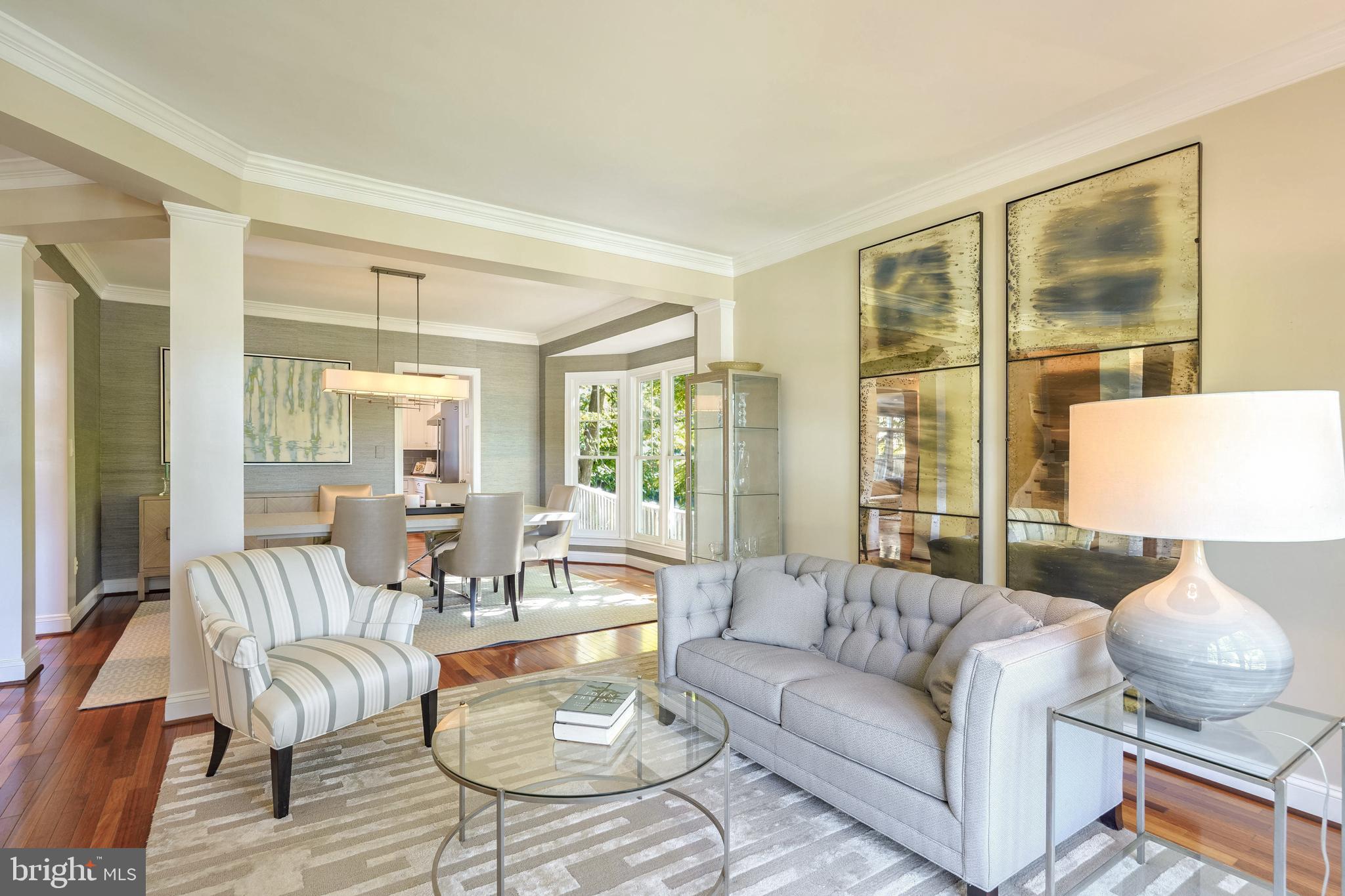 WOODSIDE - Residential