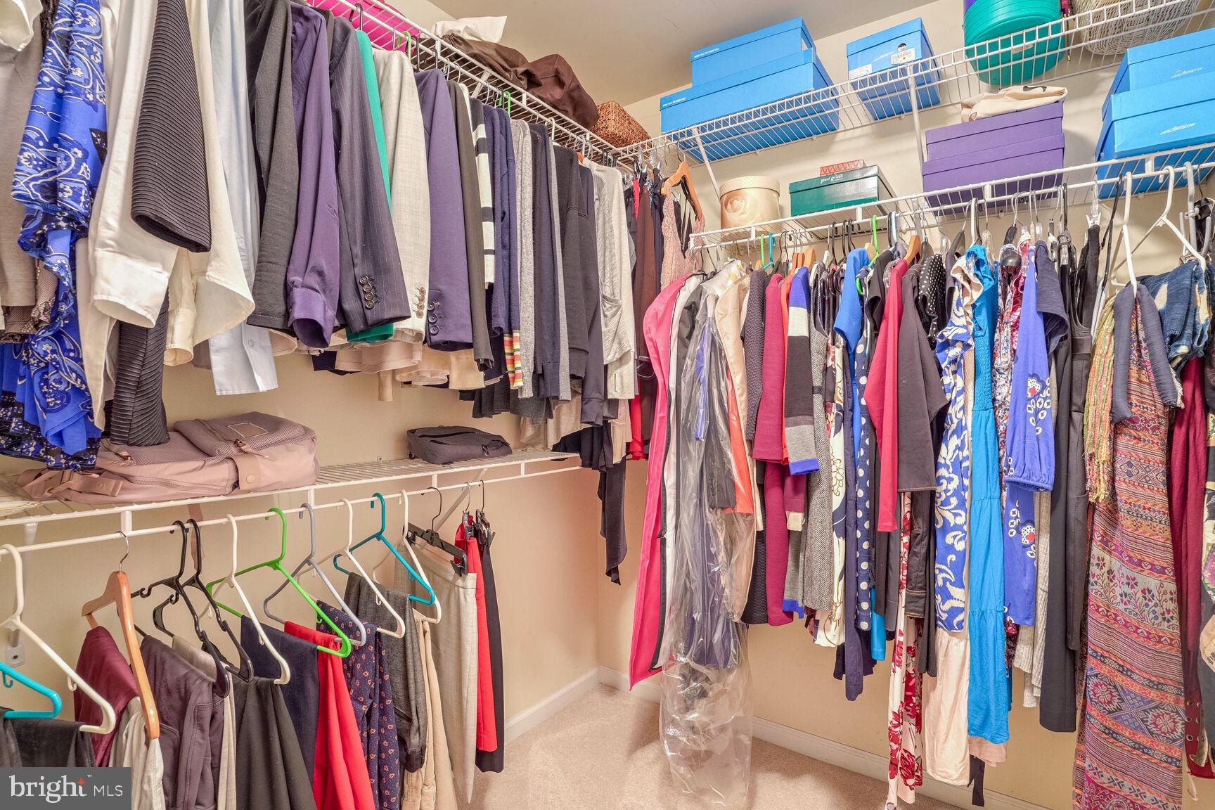 WOODSIDE - Residential