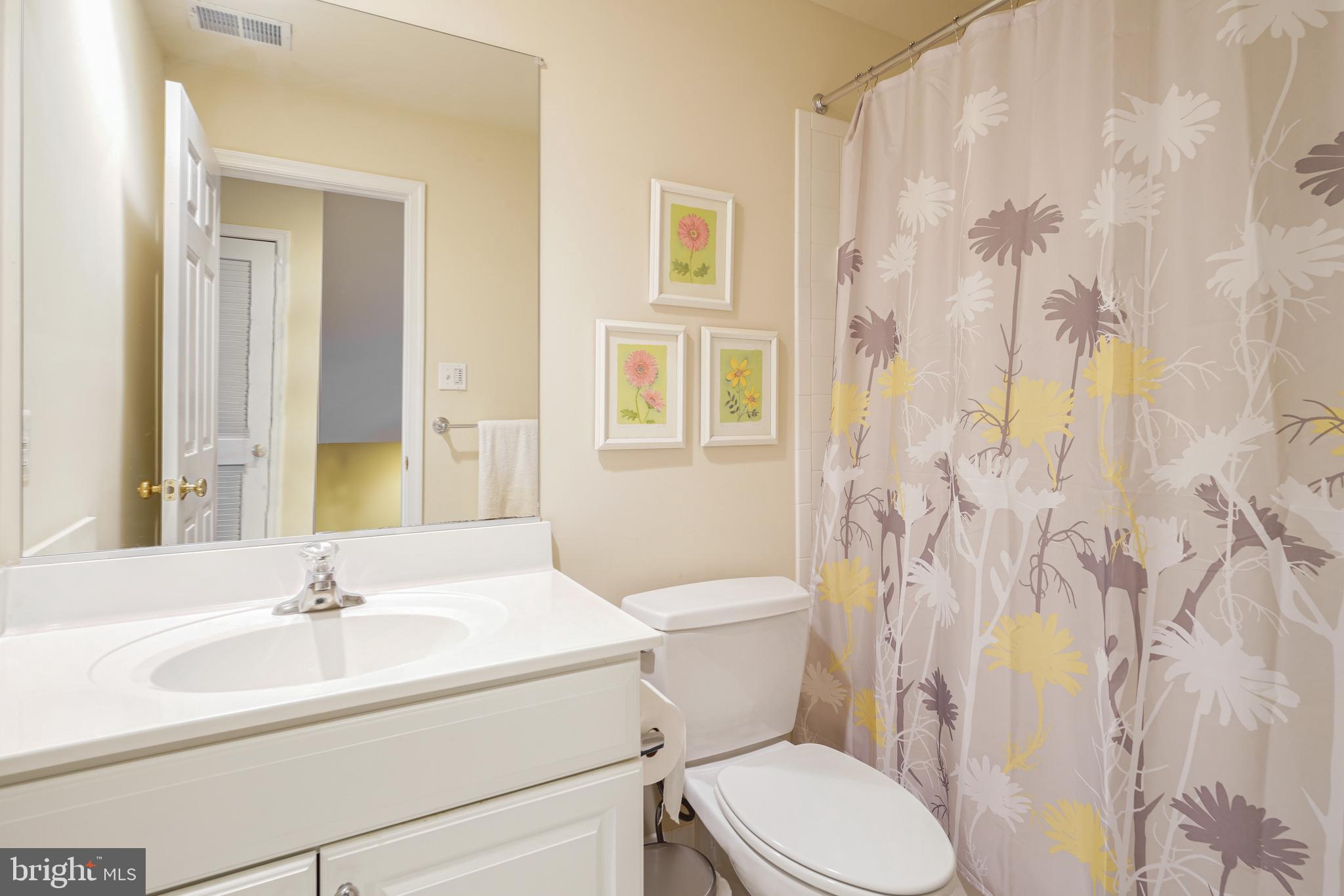 WOODSIDE - Residential