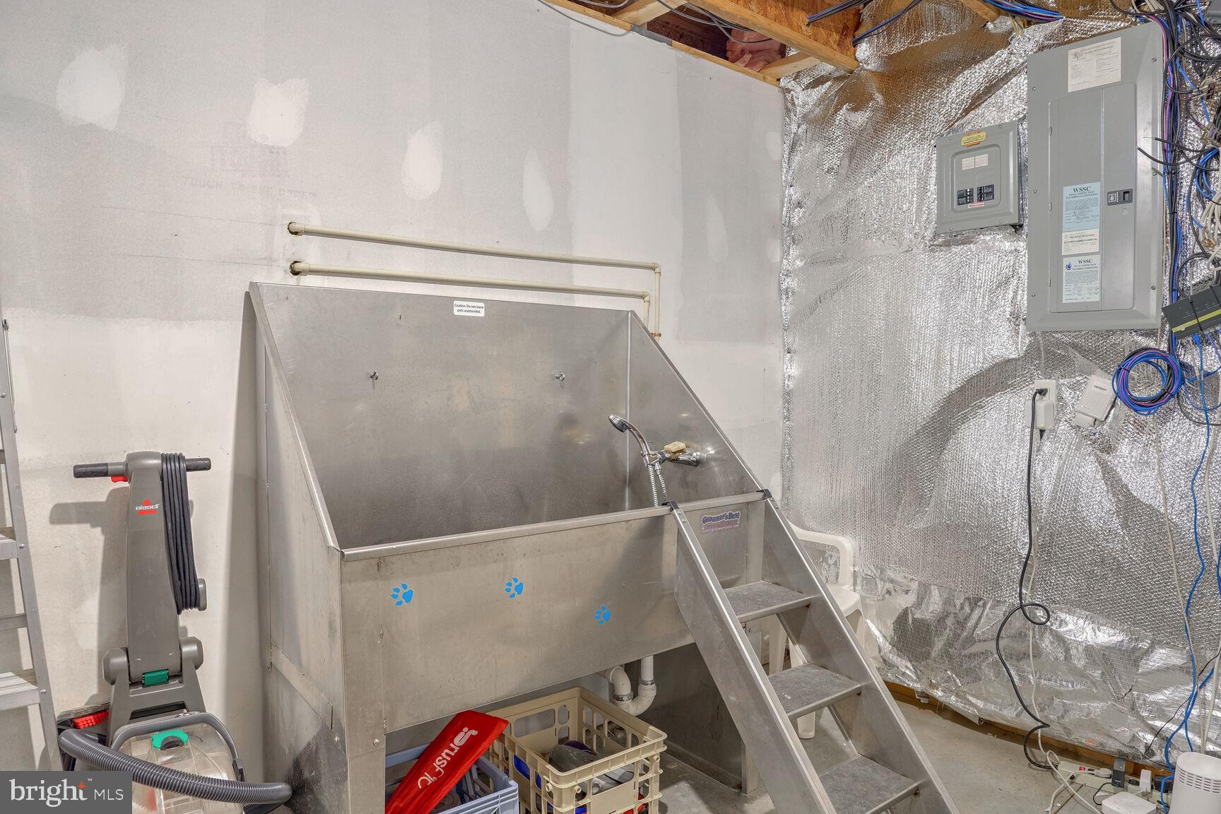 WOODSIDE - Residential