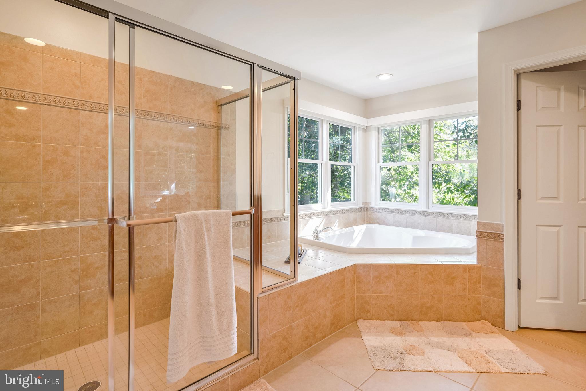 WOODSIDE - Residential