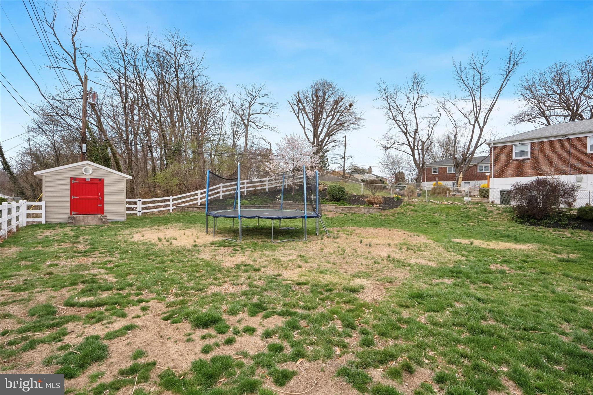 BRENTWOOD MANOR - Residential