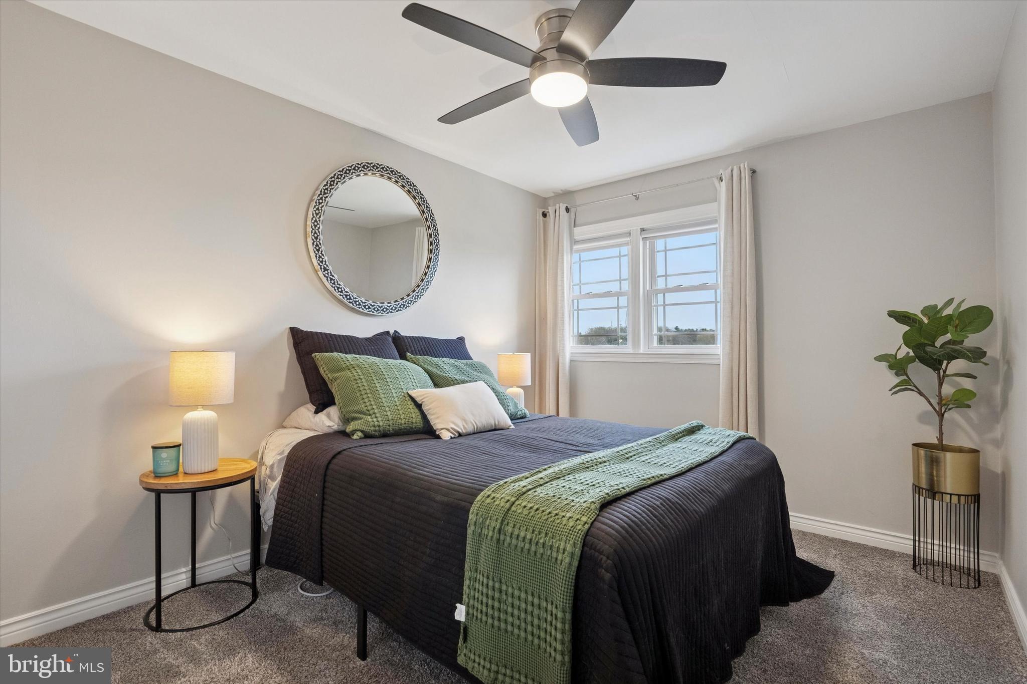 BRENTWOOD MANOR - Residential