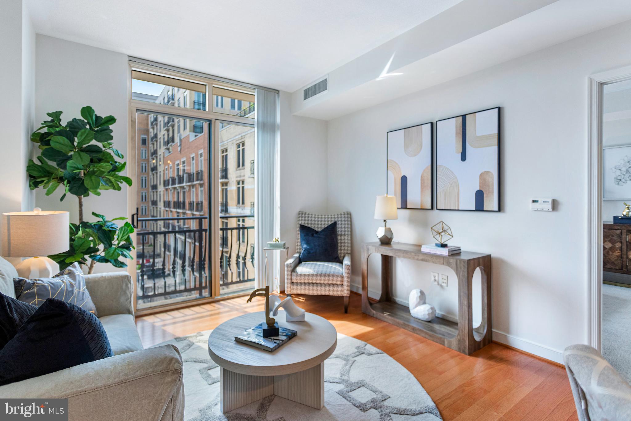 NATIONAL HARBOR - Residential