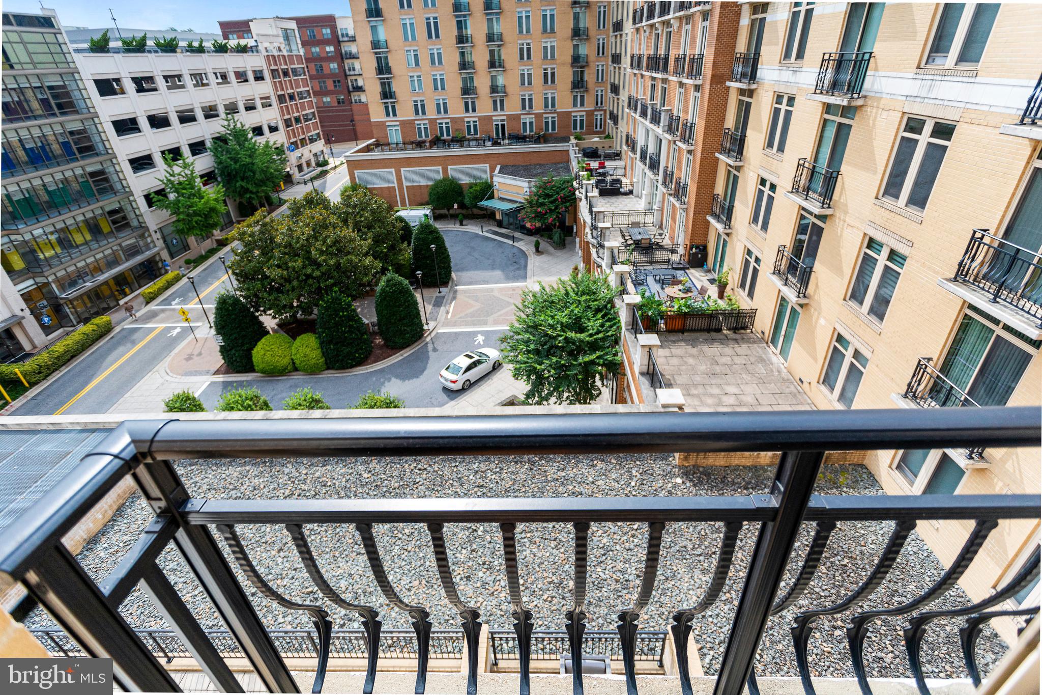 NATIONAL HARBOR - Residential