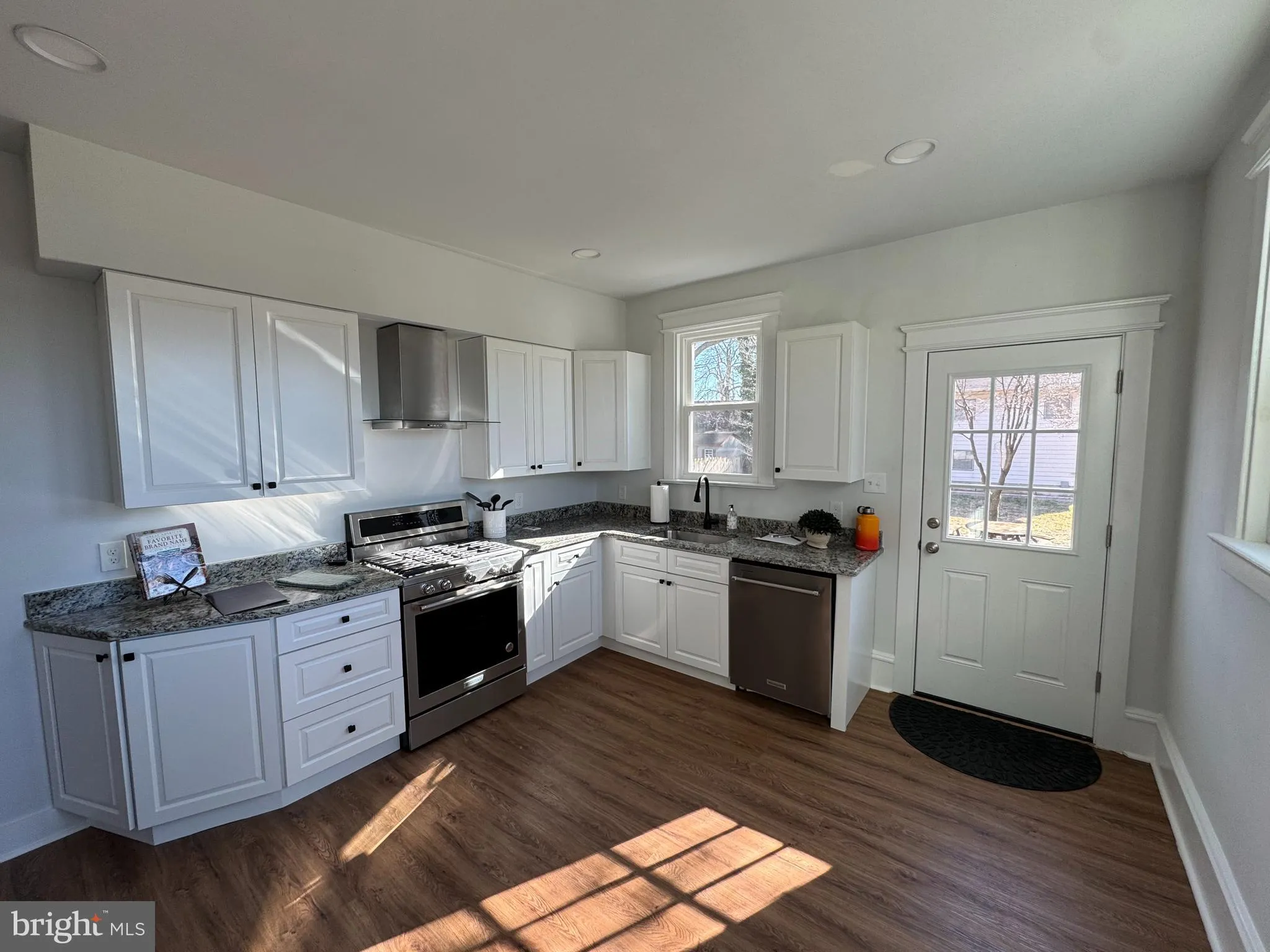 Gloucester City, New Jersey 08030, United States, 4 Bedrooms Bedrooms, ,Residential,Active,95529