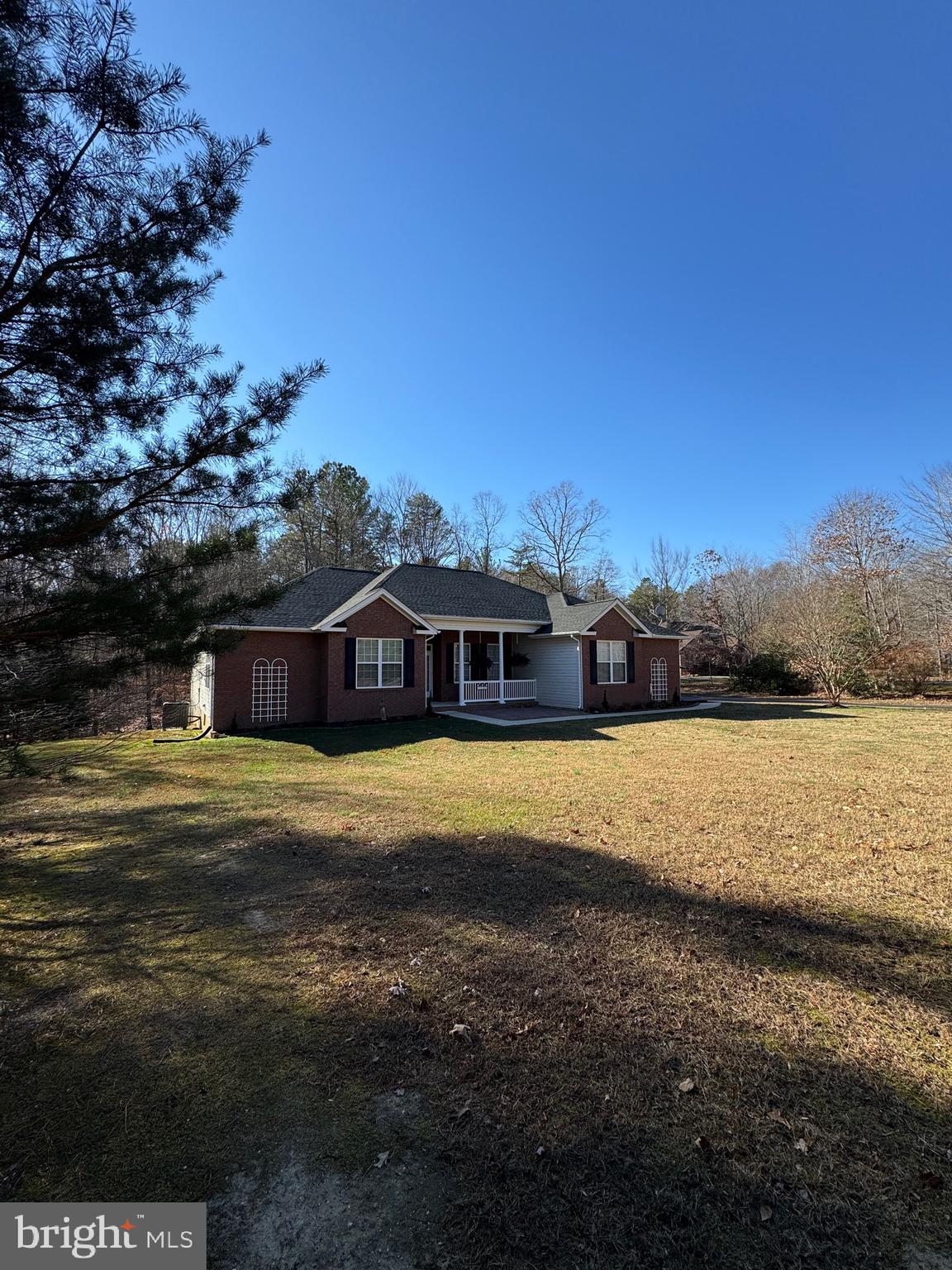 PINE POINTE WOODS - Residential