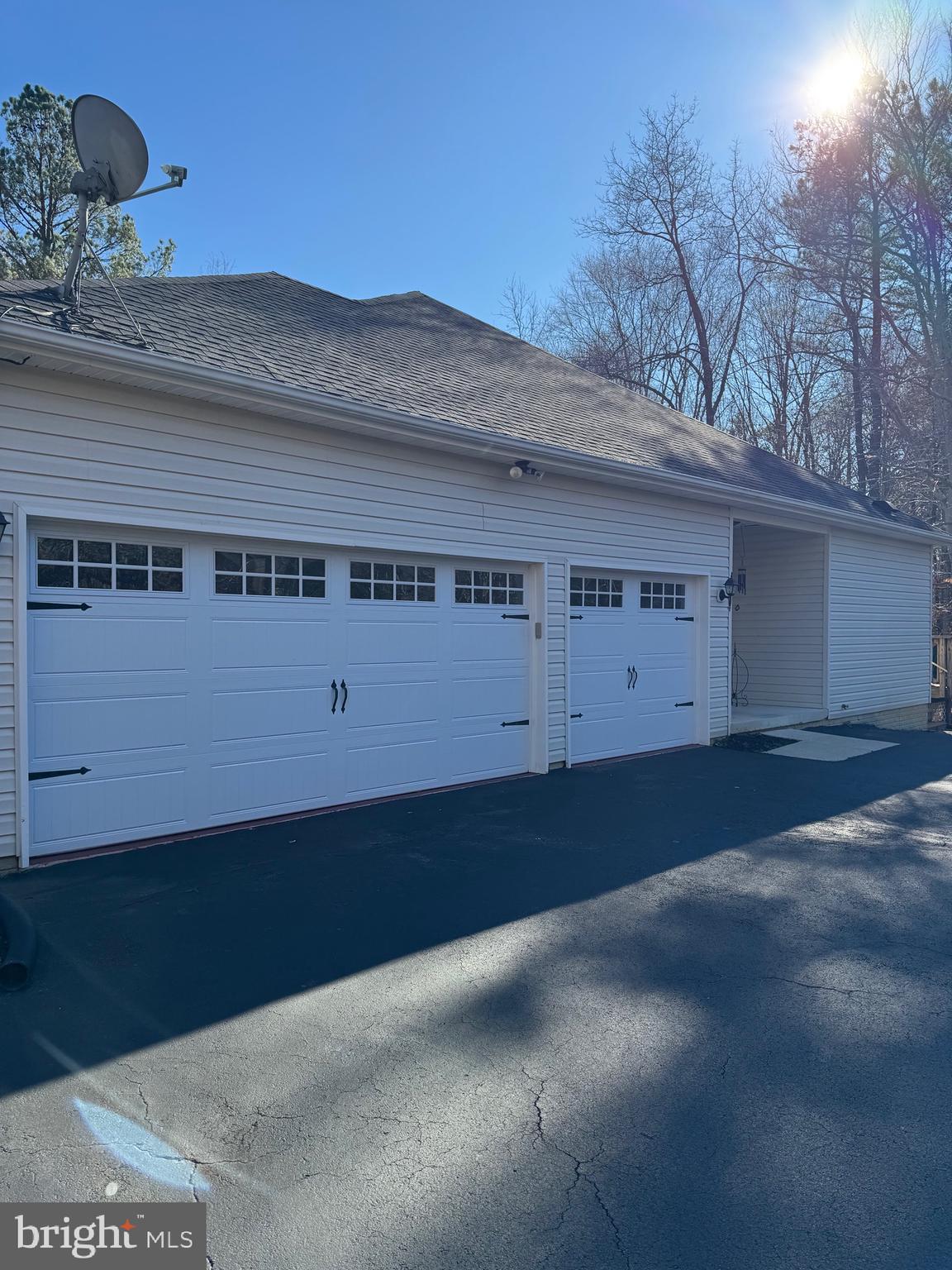 PINE POINTE WOODS - Residential