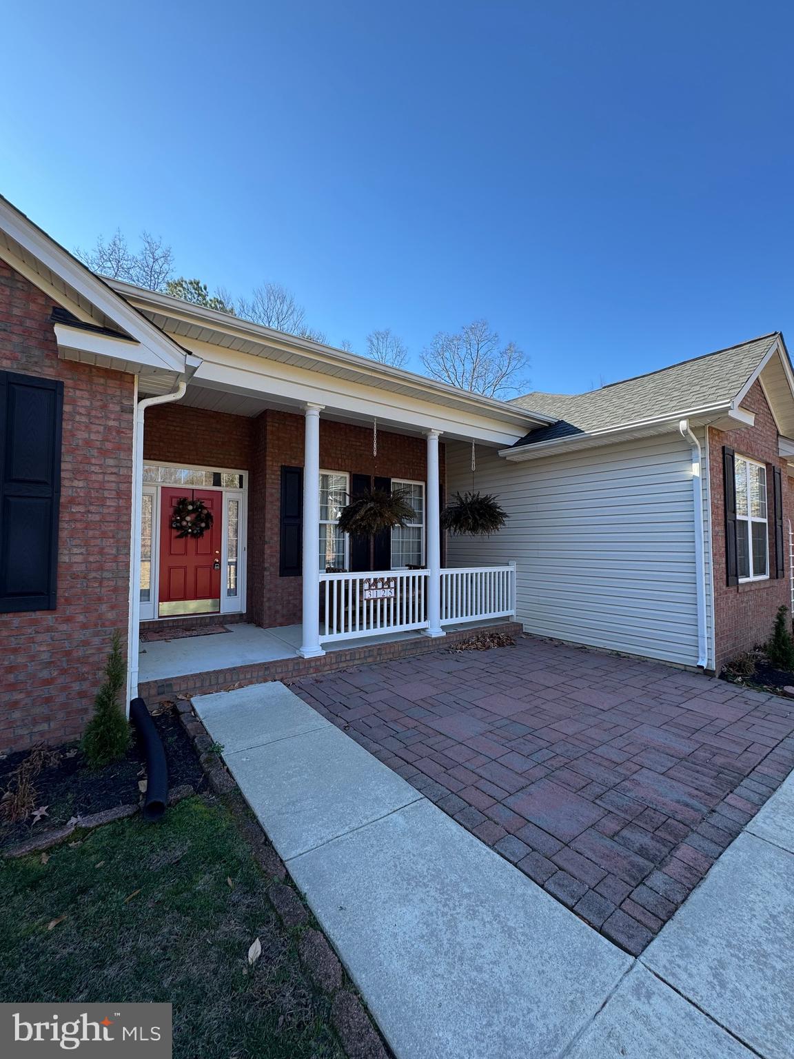 PINE POINTE WOODS - Residential