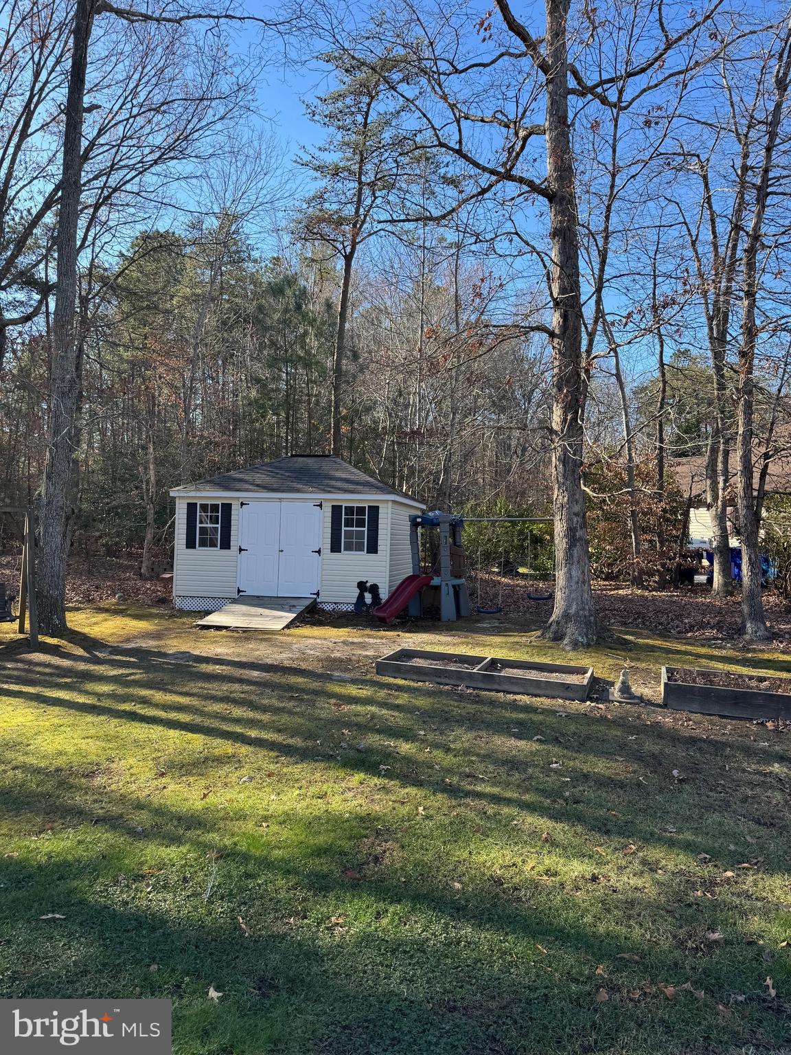 PINE POINTE WOODS - Residential