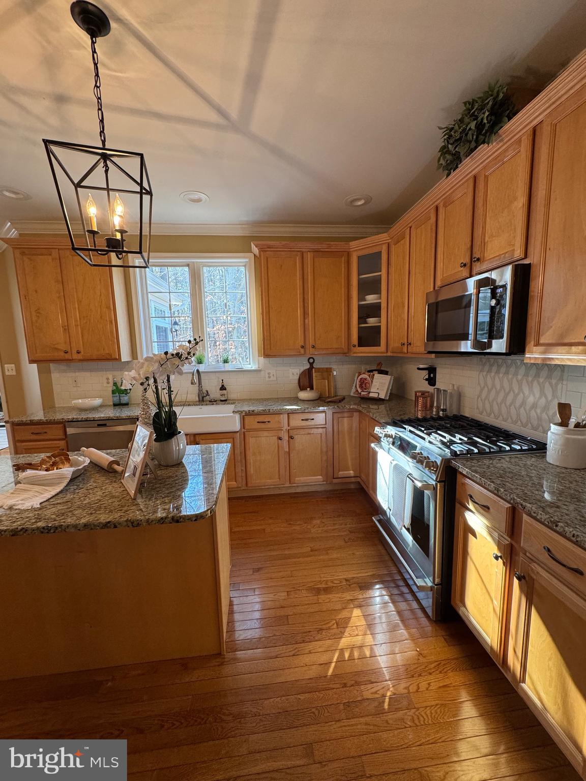 PINE POINTE WOODS - Residential