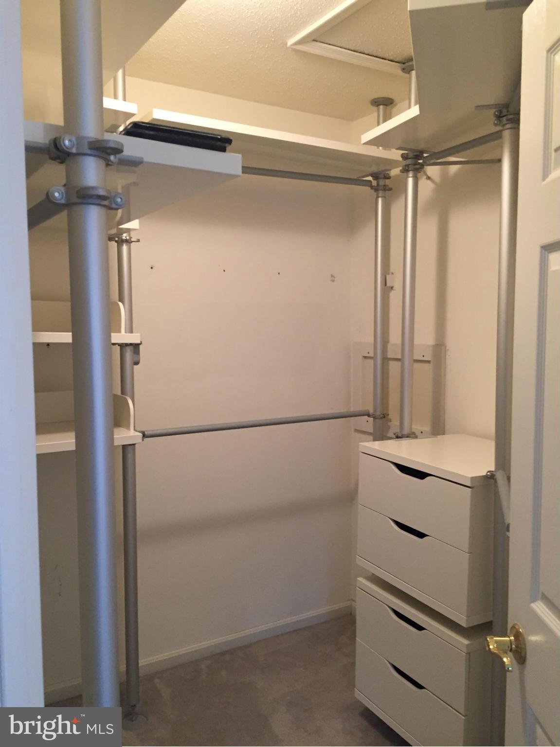 WILLOW SHADE - Residential