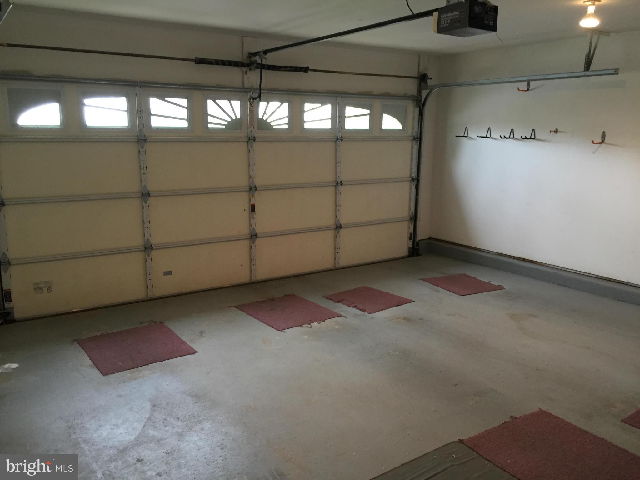 WILLOW SHADE - Residential