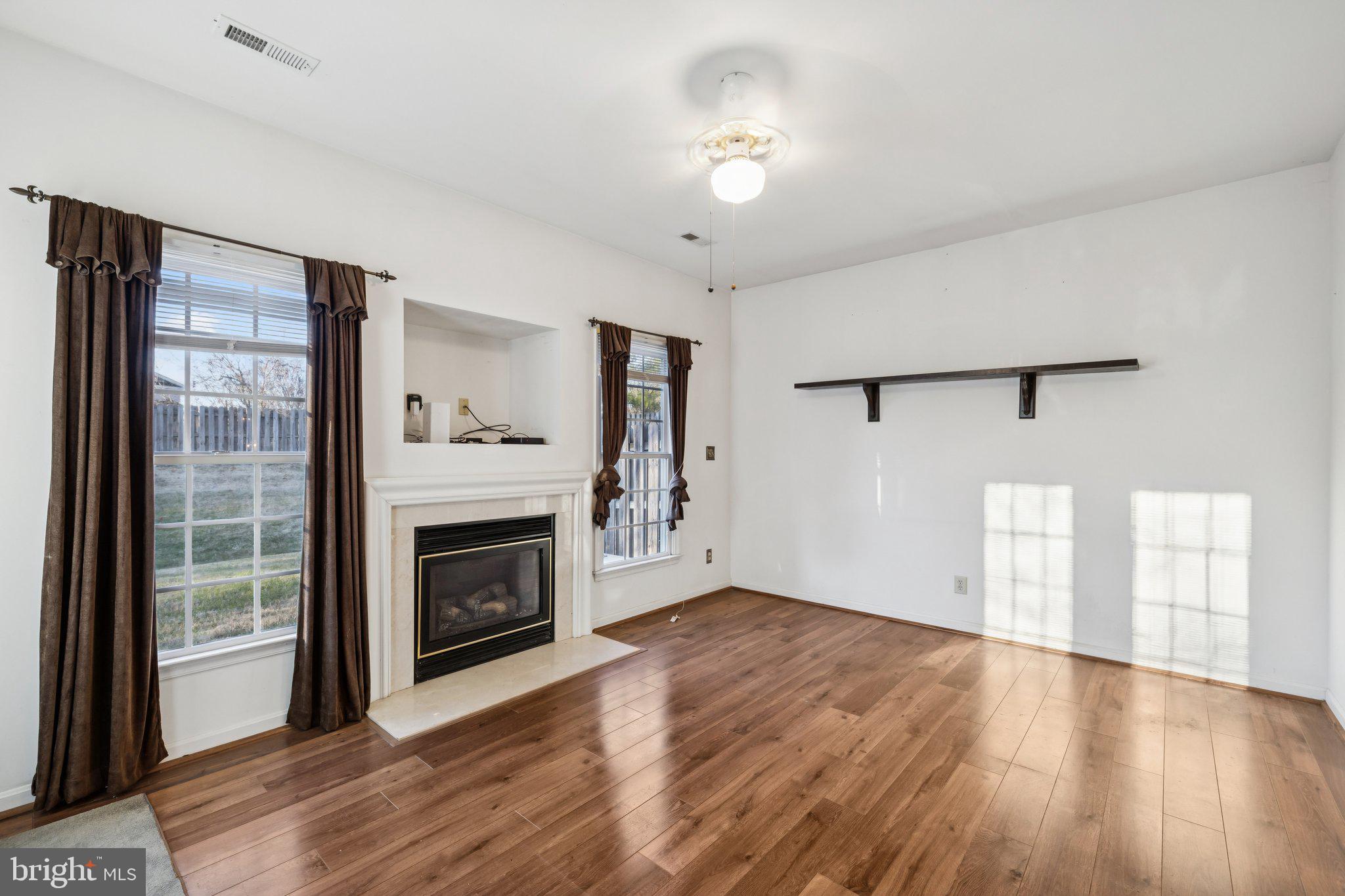 SALEM FIELDS - Residential