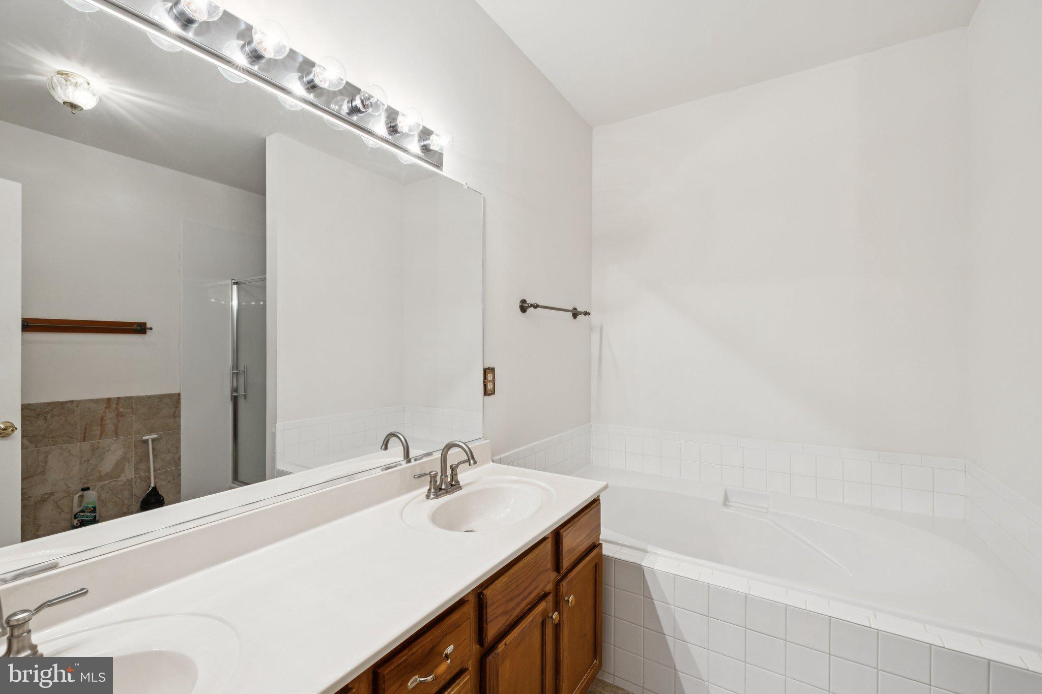 SALEM FIELDS - Residential