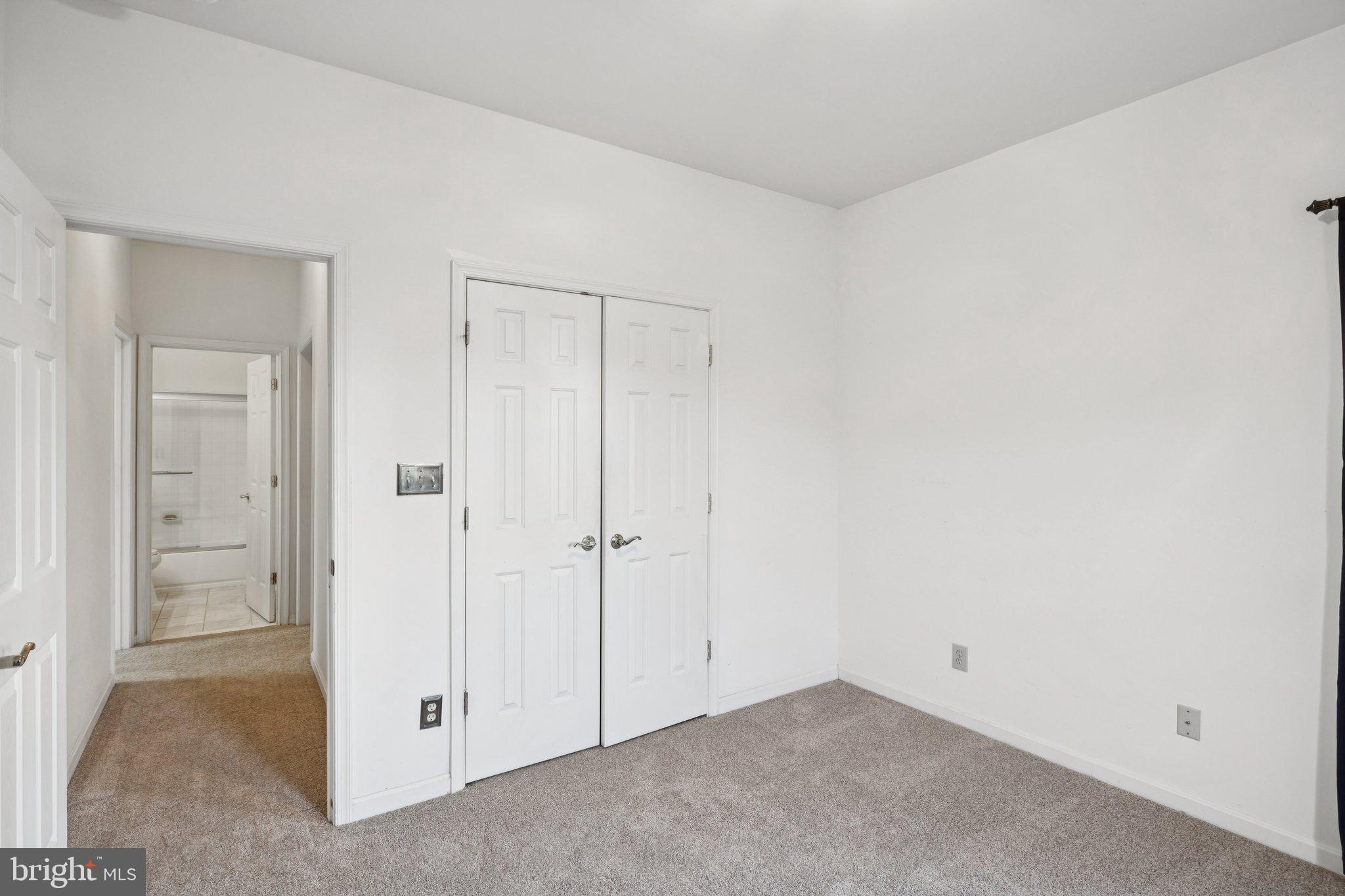 SALEM FIELDS - Residential