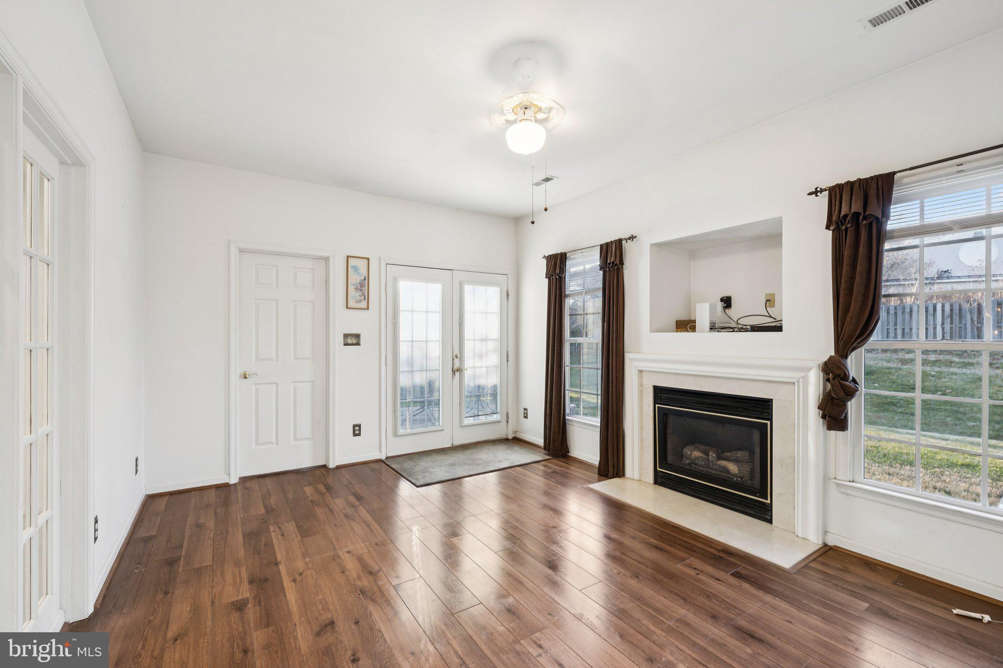 SALEM FIELDS - Residential