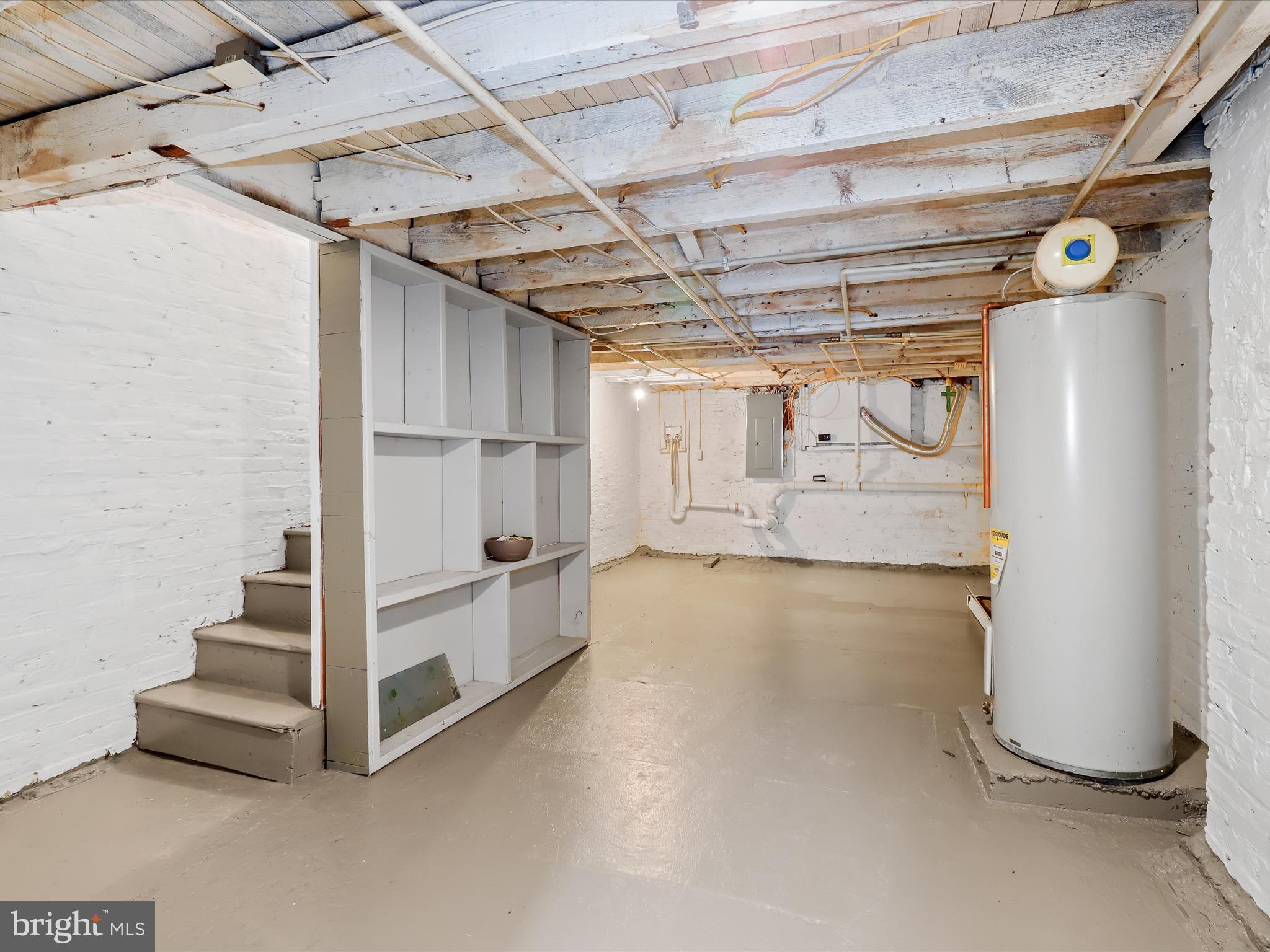 WASHINGTON VILLAGE - Residential