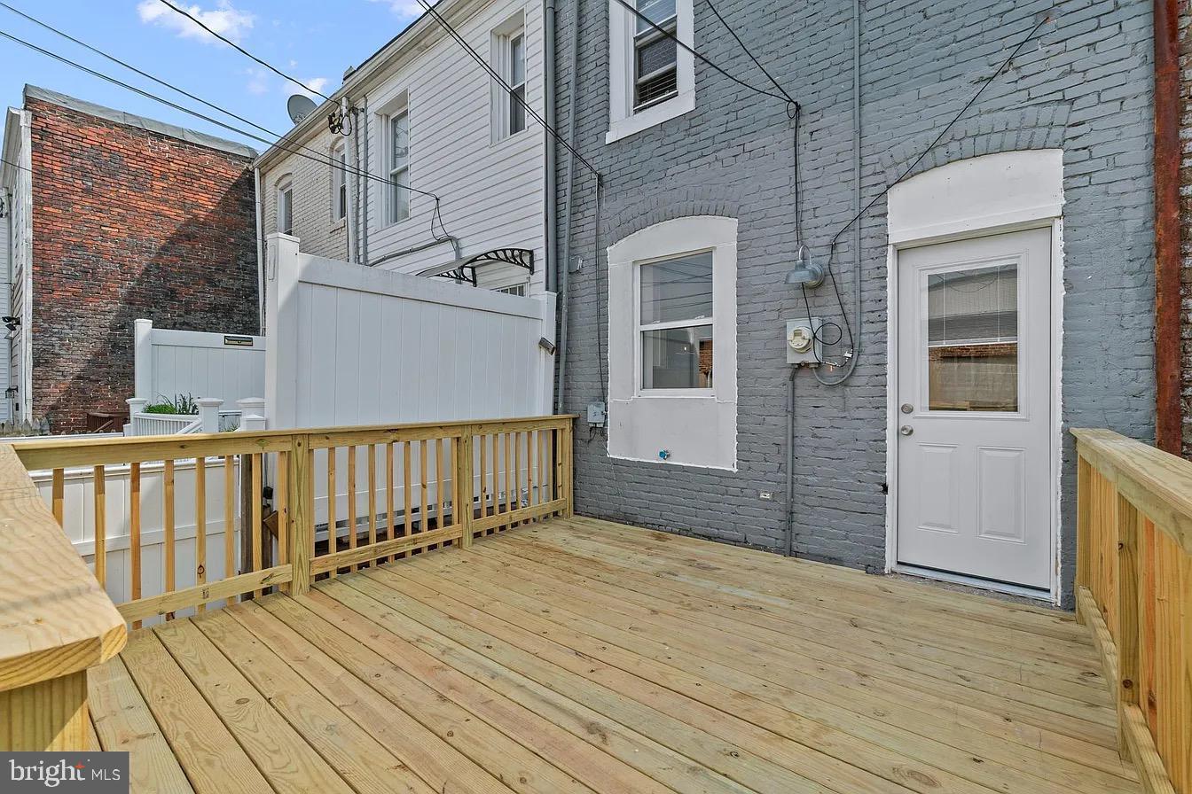 WASHINGTON VILLAGE - Residential