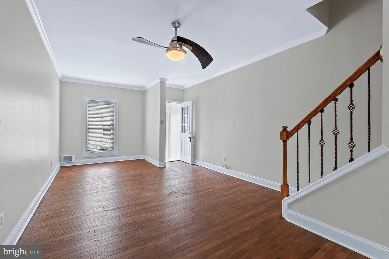 WASHINGTON VILLAGE - Residential