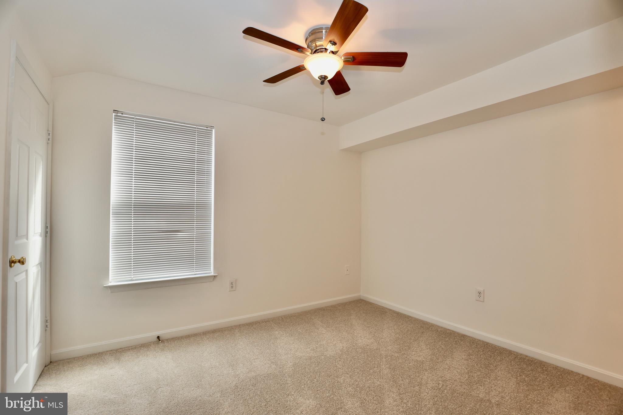 FOUNDERS WALK - Residential Lease