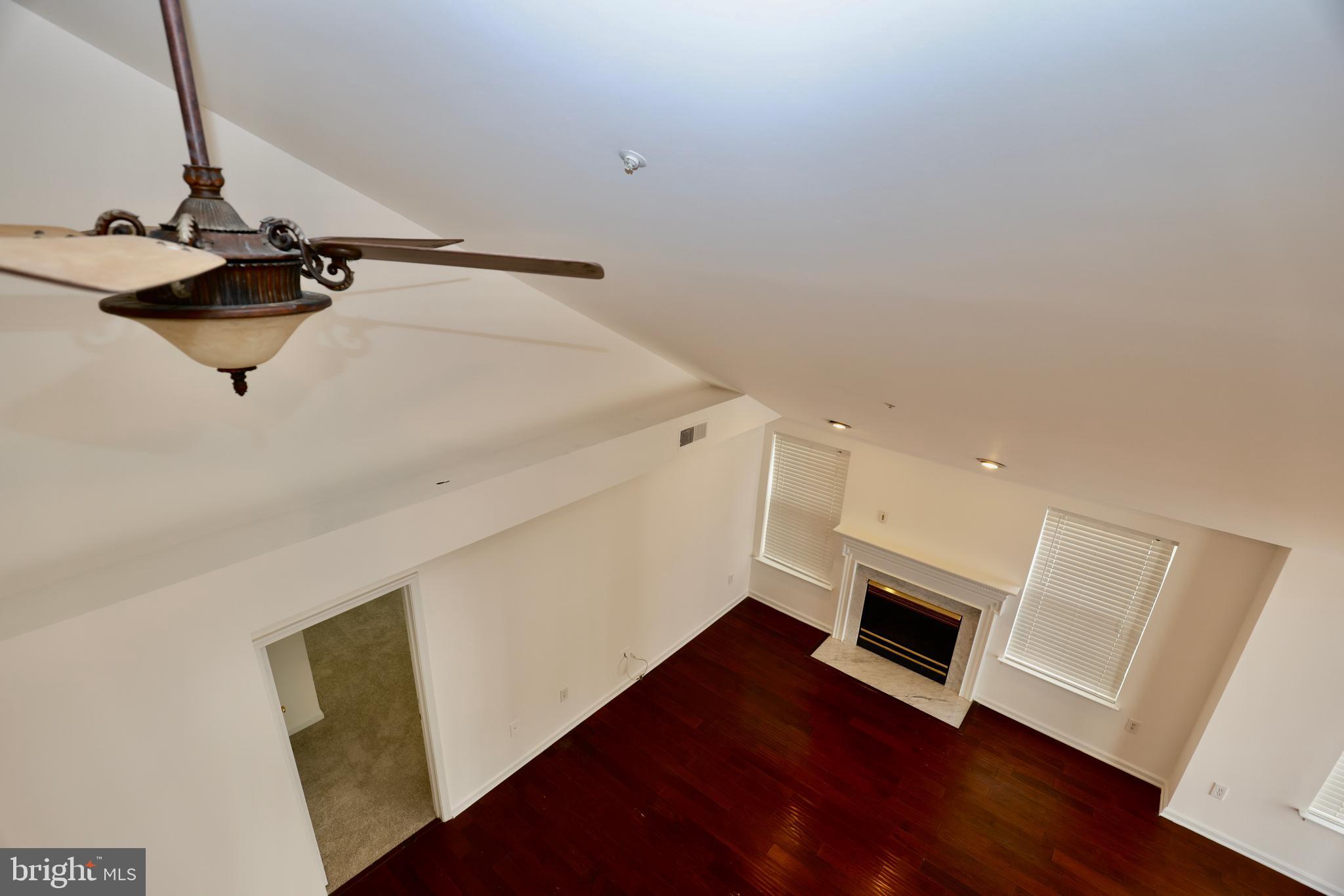 FOUNDERS WALK - Residential Lease