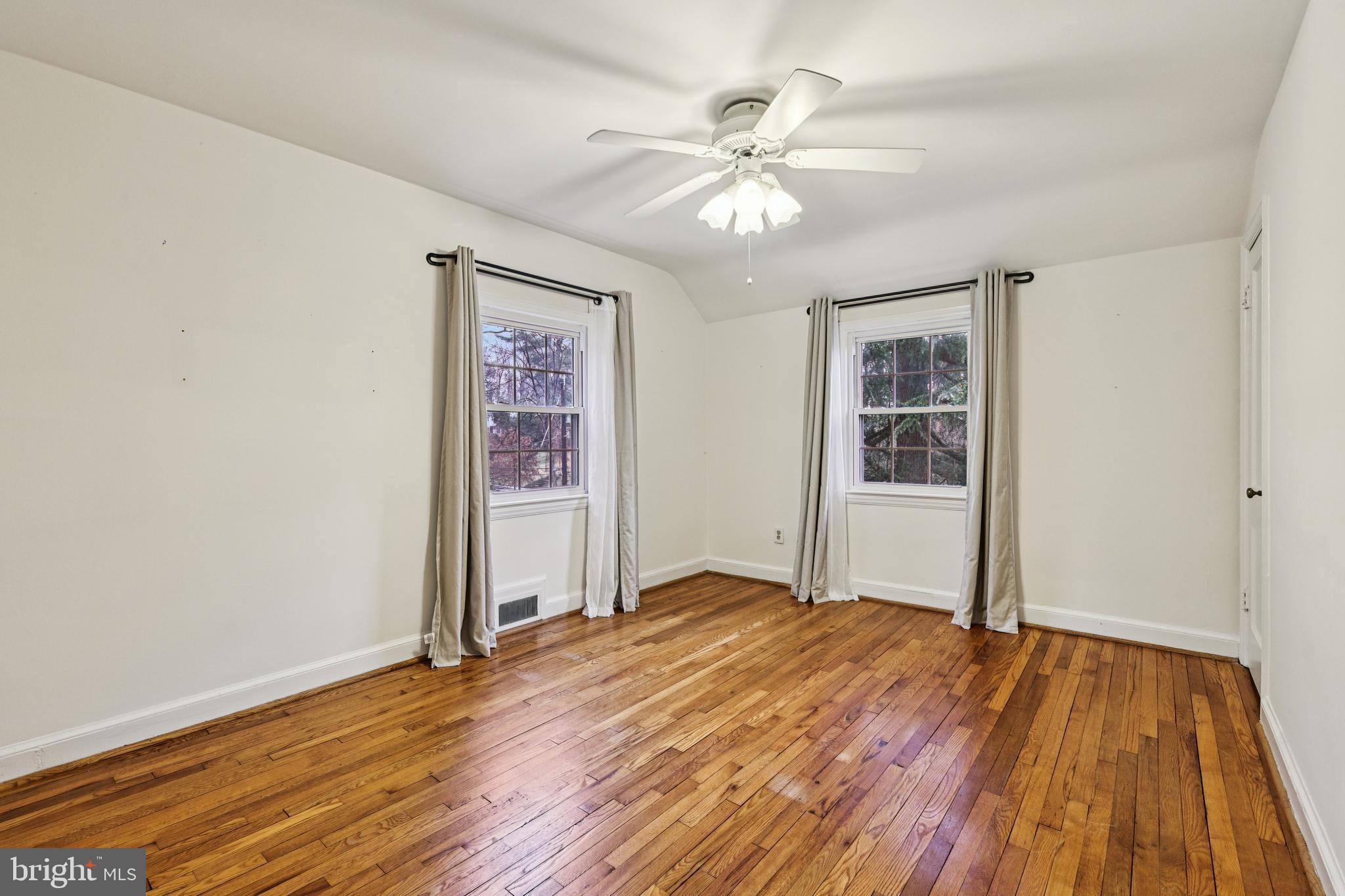 NORTH HILLS - Residential