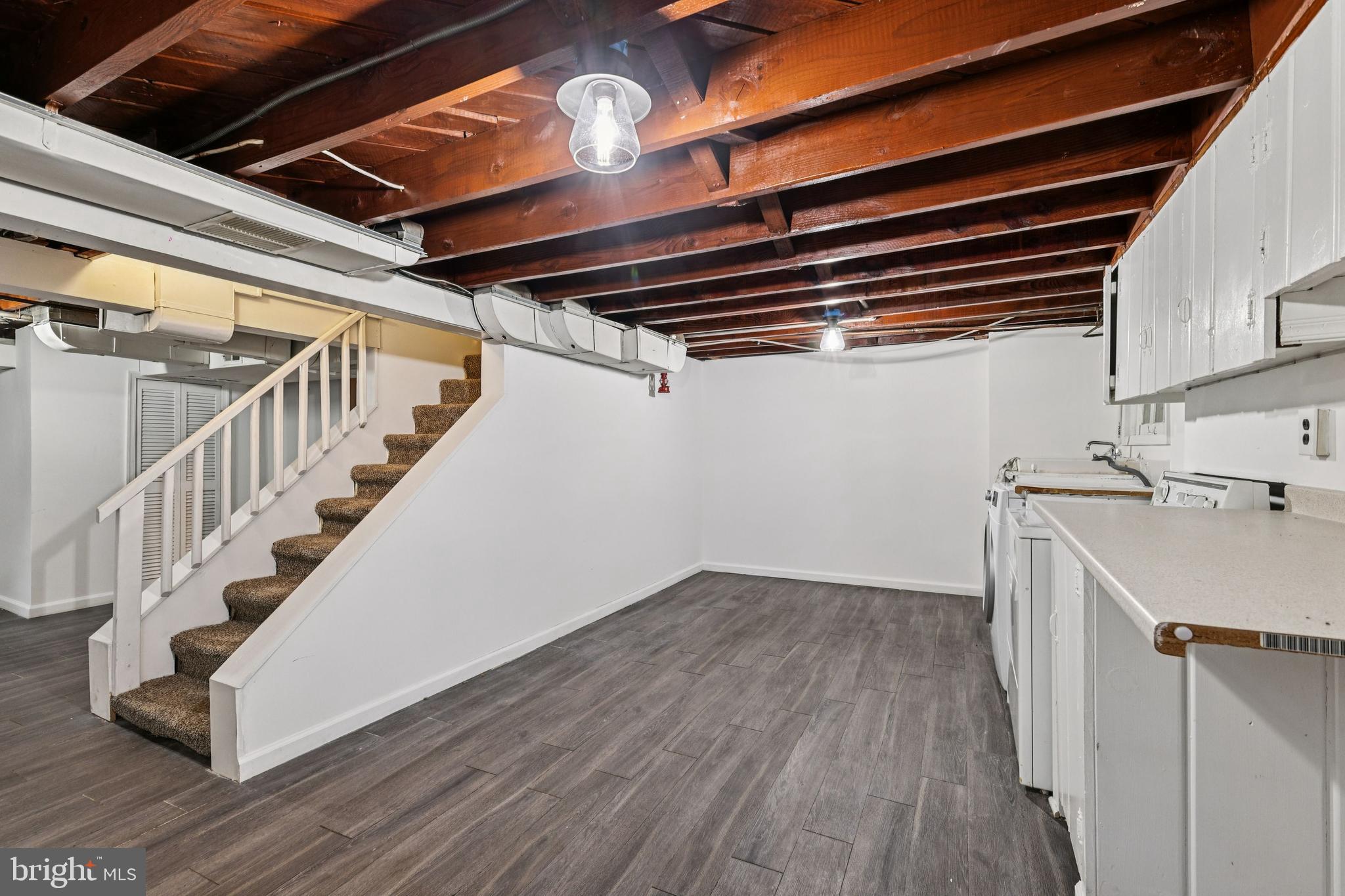 NORTH HILLS - Residential