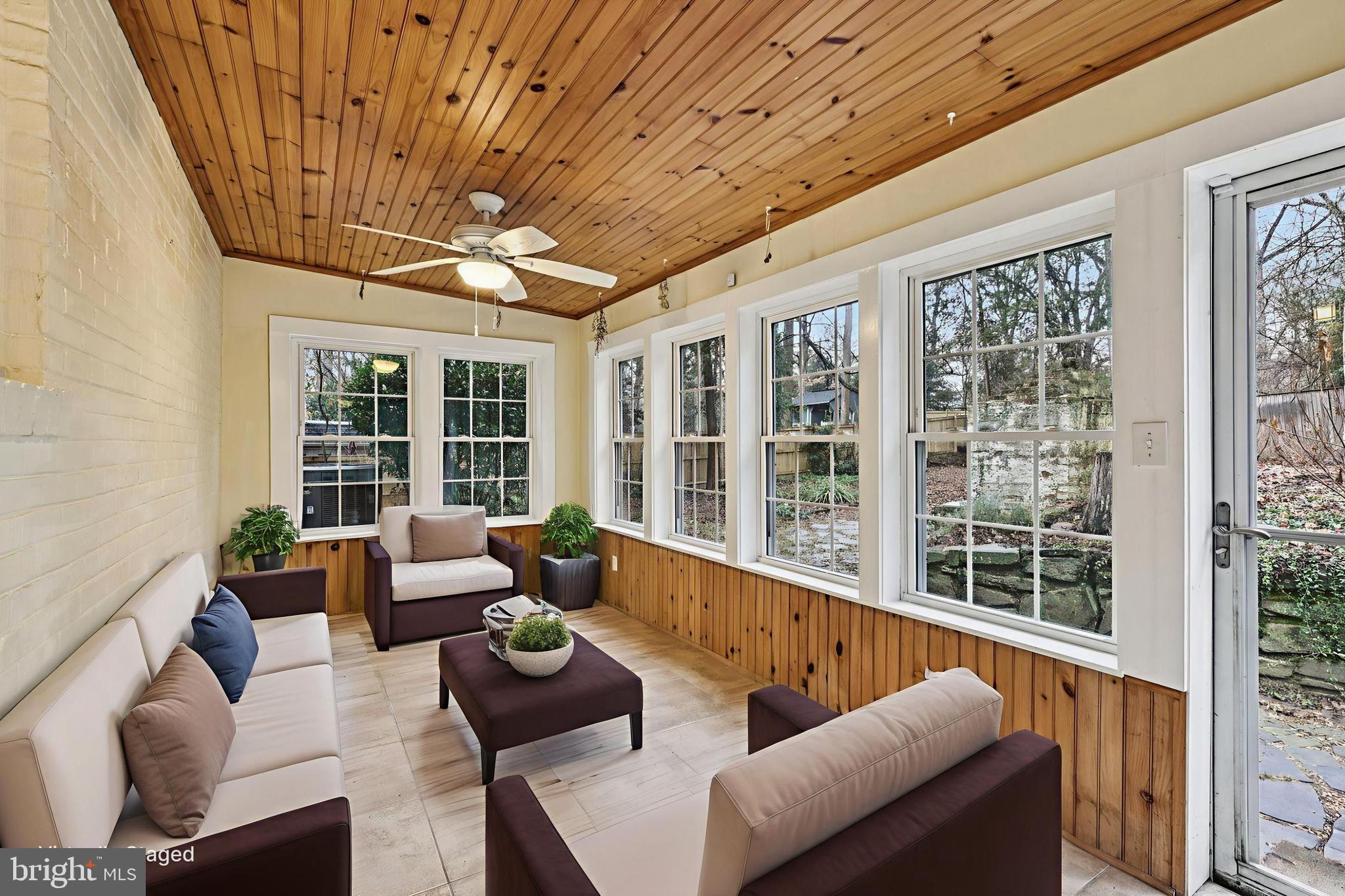 NORTH HILLS - Residential