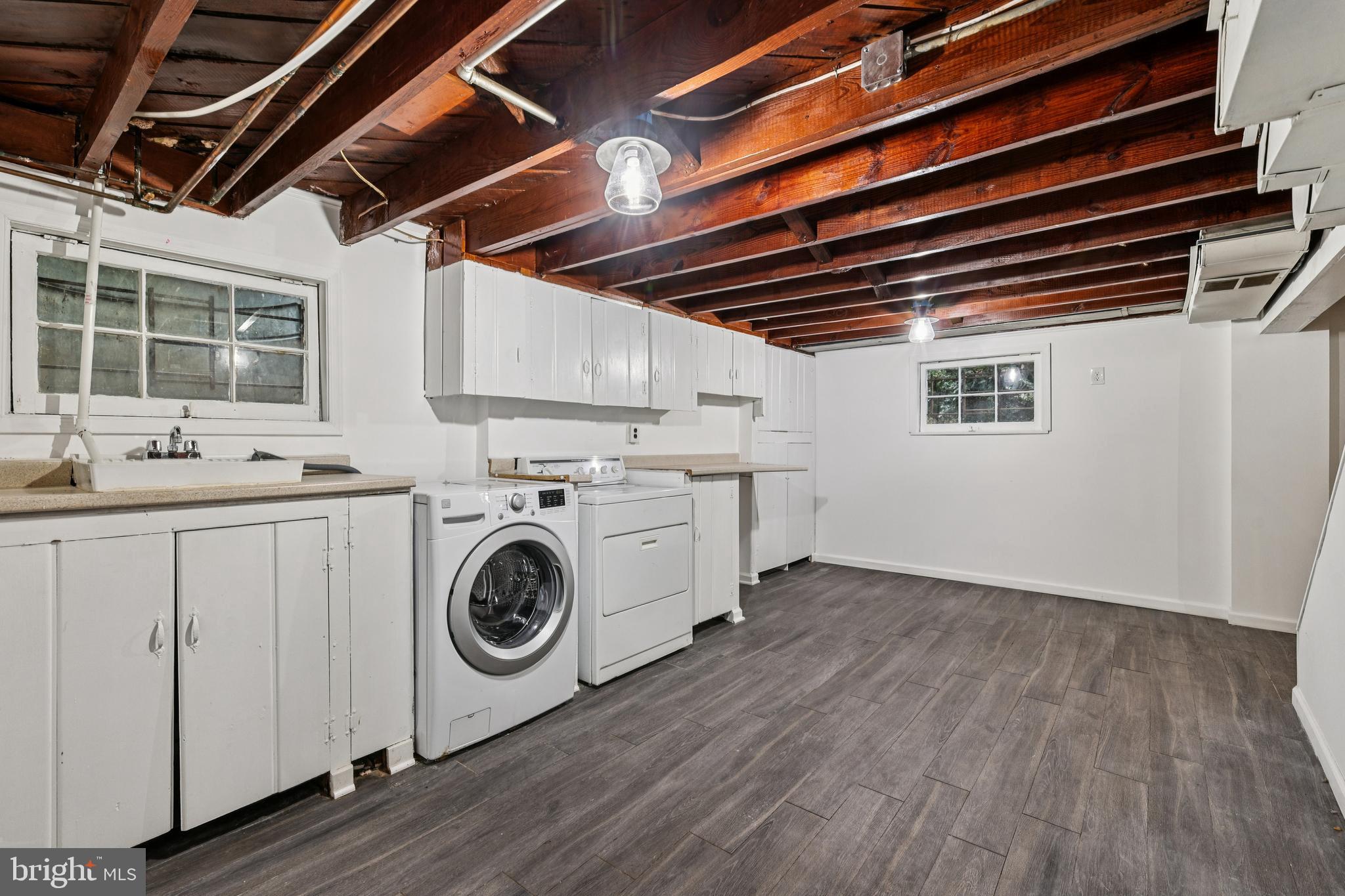 NORTH HILLS - Residential