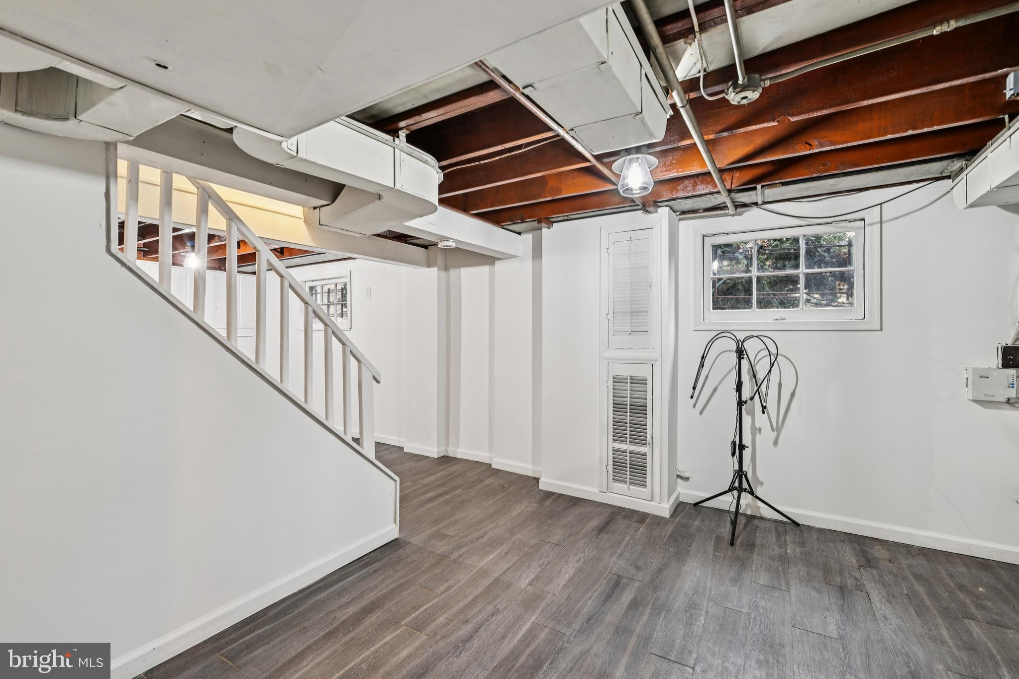 NORTH HILLS - Residential