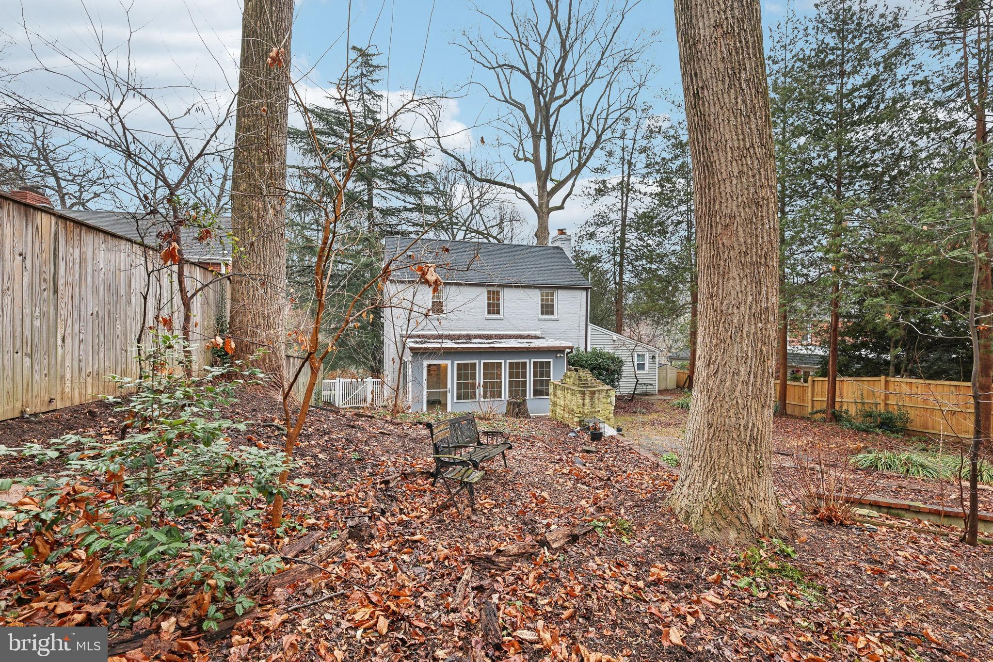 NORTH HILLS - Residential