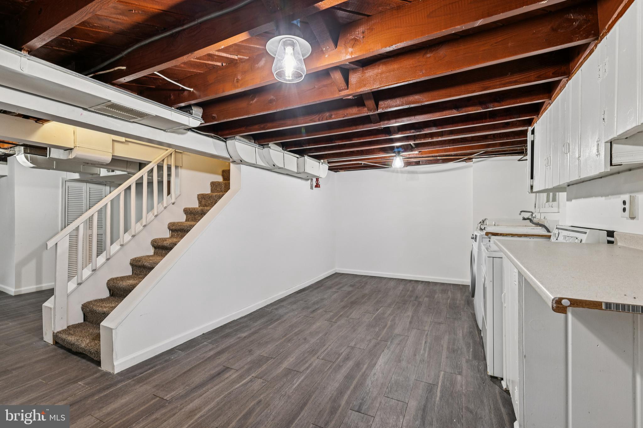 NORTH HILLS - Residential