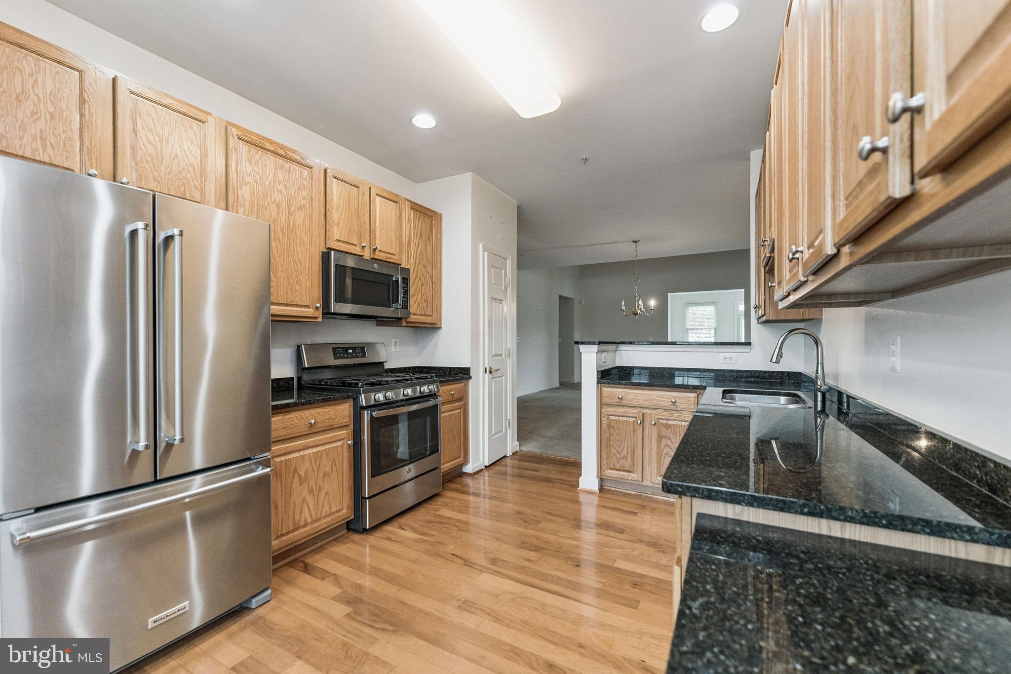 CAMERON GROVE - Residential