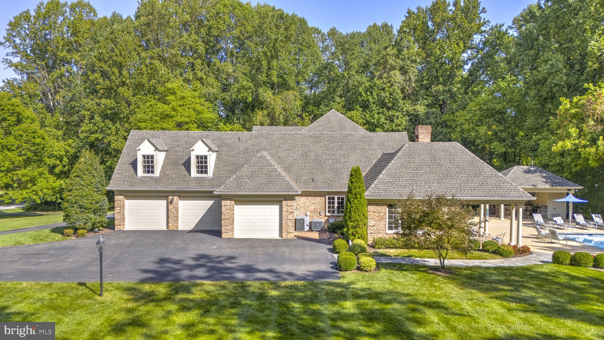 LYONS CREEK OVERLOOK - Residential