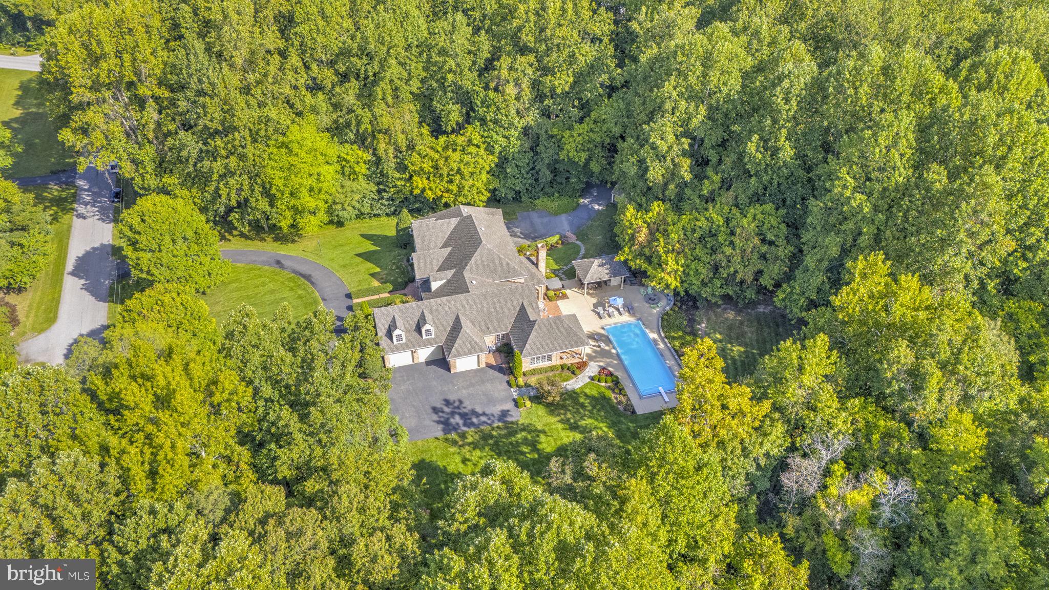 LYONS CREEK OVERLOOK - Residential