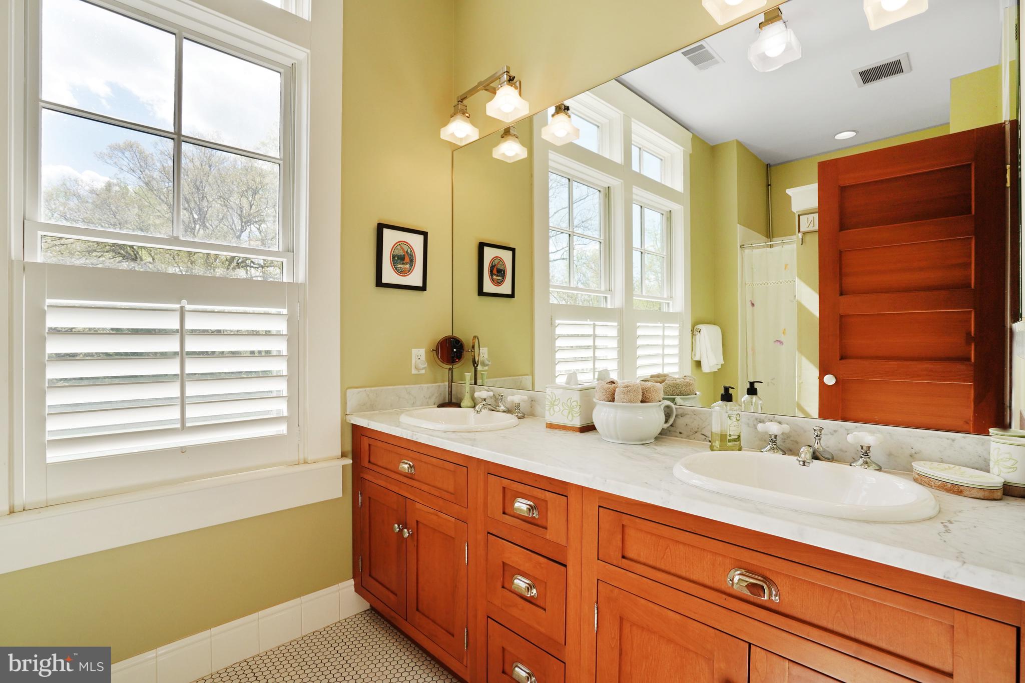 GLEN ECHO HEIGHTS - Residential