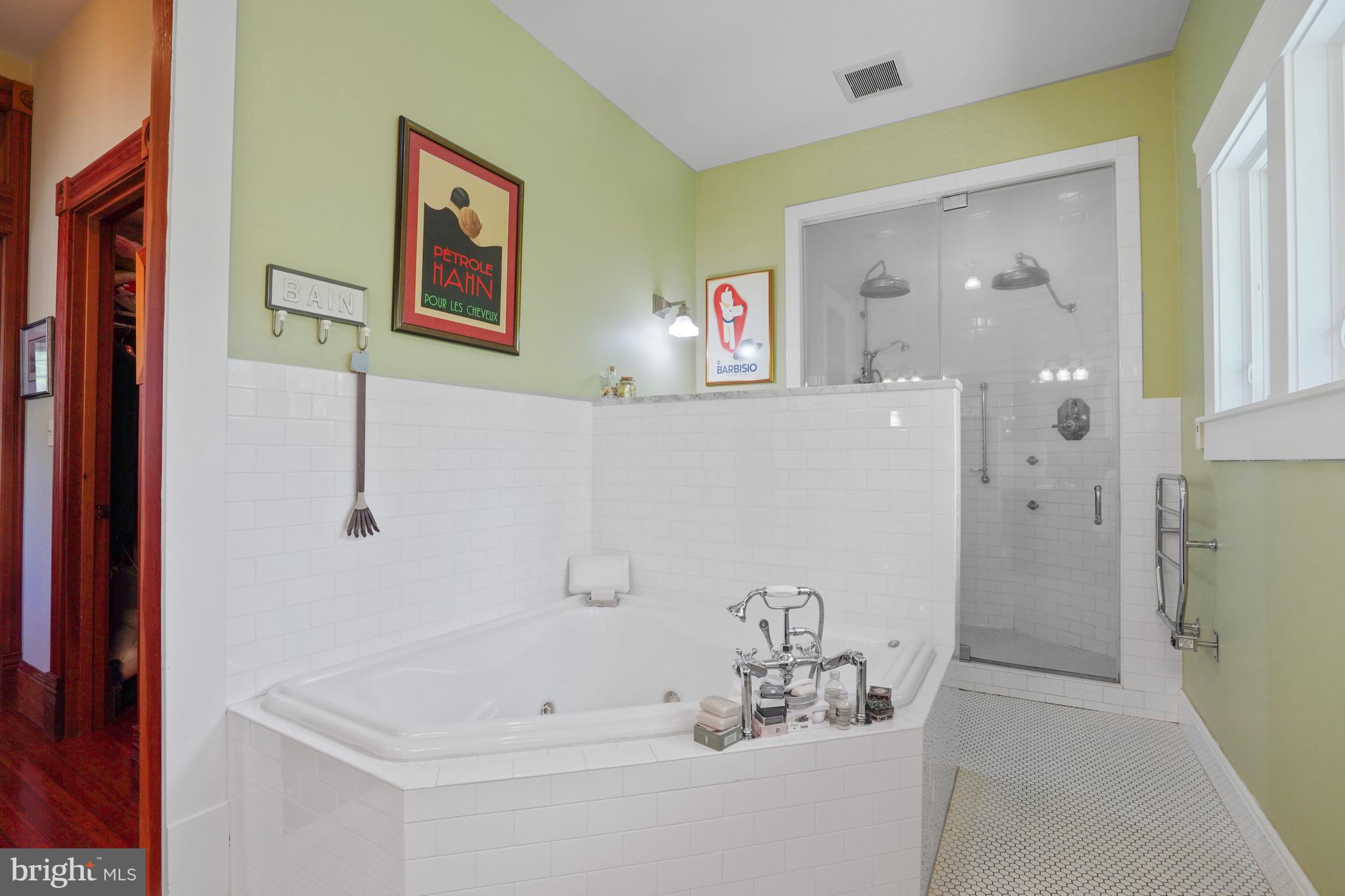 GLEN ECHO HEIGHTS - Residential