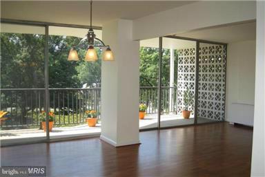 THE WATERFORD - Residential