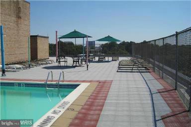 THE WATERFORD - Residential