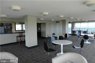 THE WATERFORD - Residential