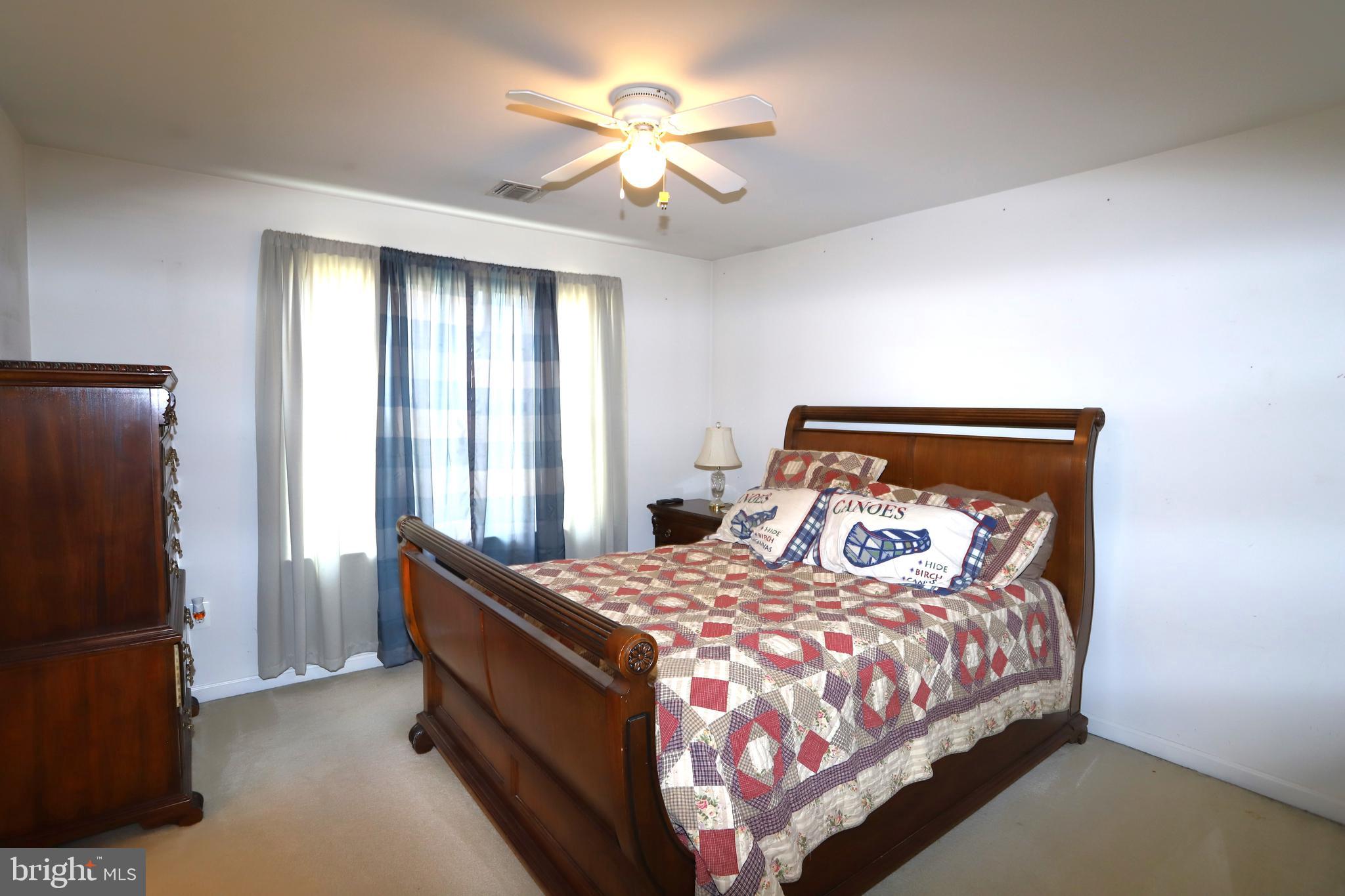 REDWOOD LAKES - Residential