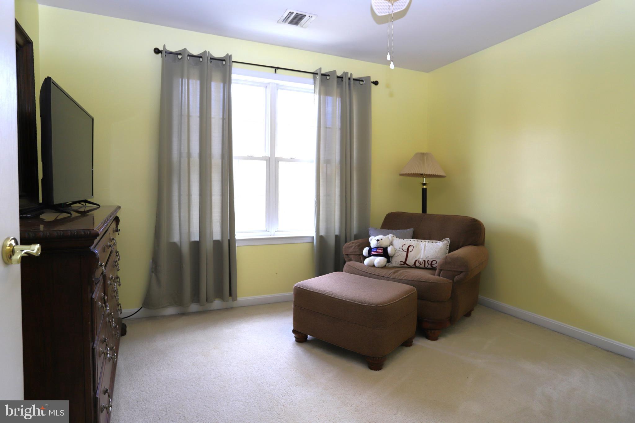 REDWOOD LAKES - Residential