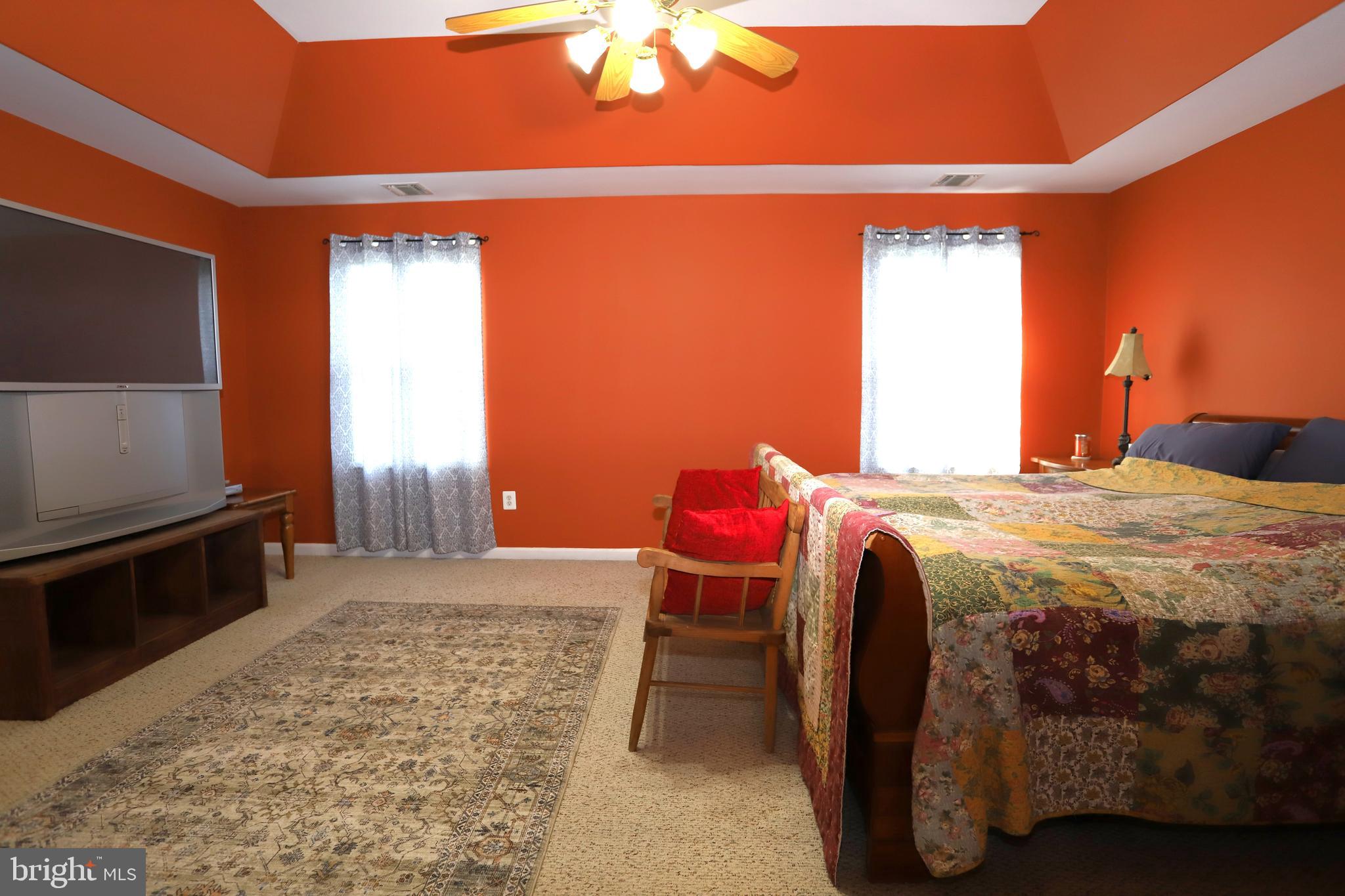 REDWOOD LAKES - Residential