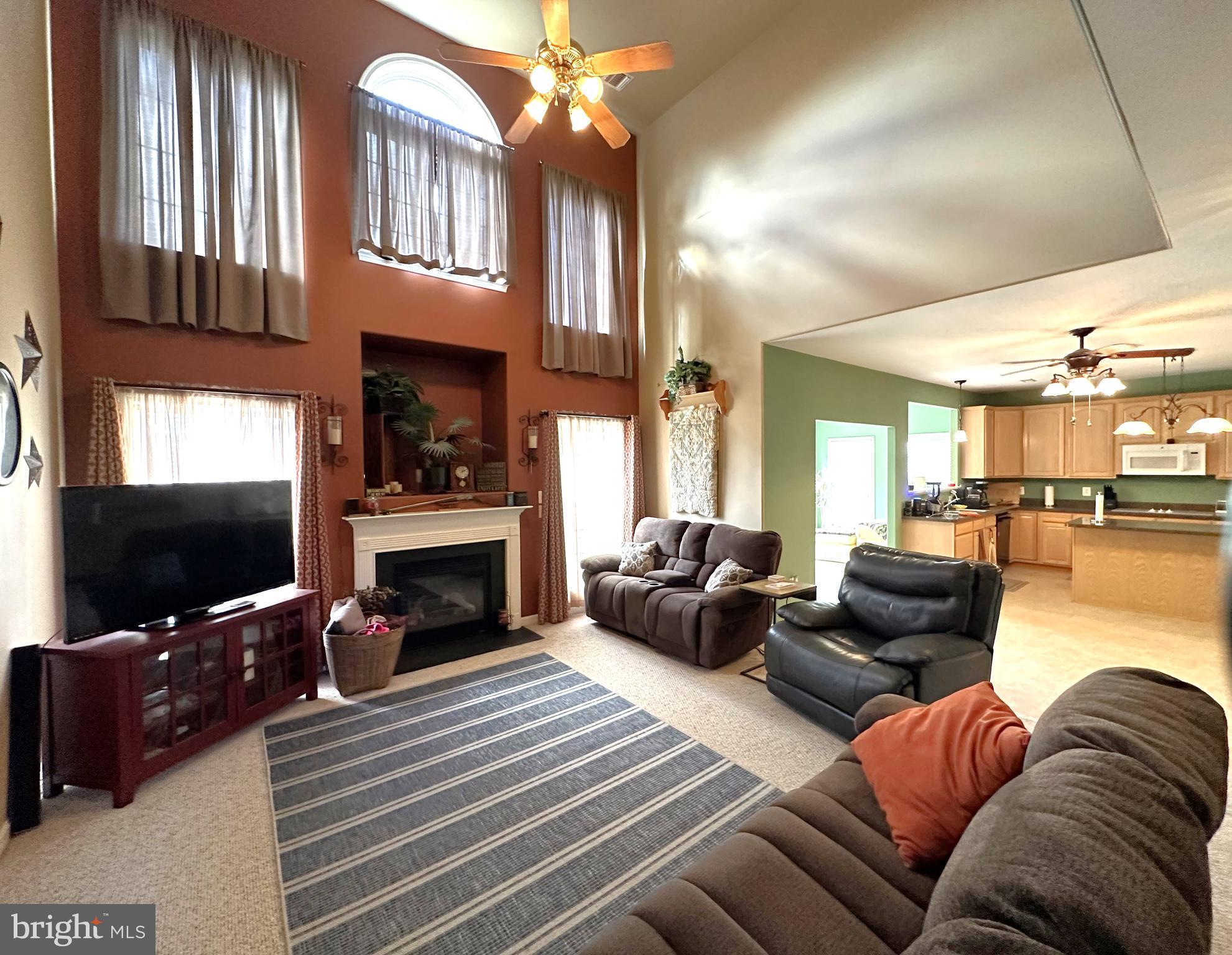 REDWOOD LAKES - Residential